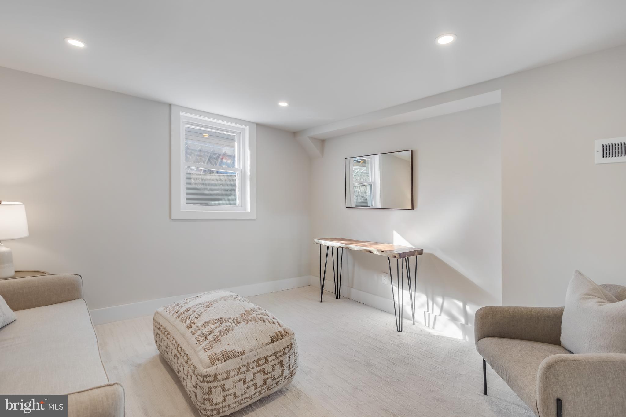 BALLANTRAE - Residential