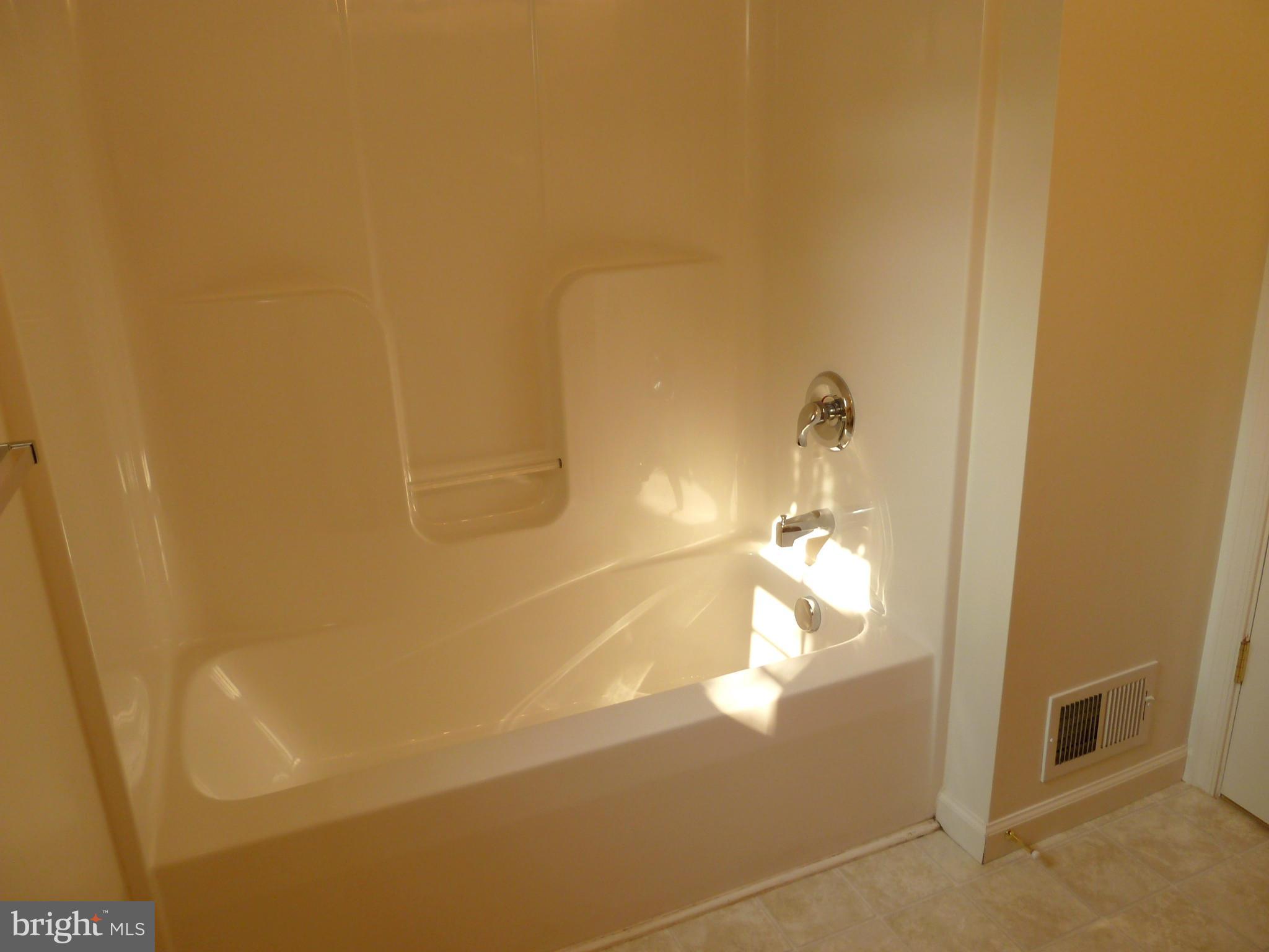 RIDGEFIELD - Residential