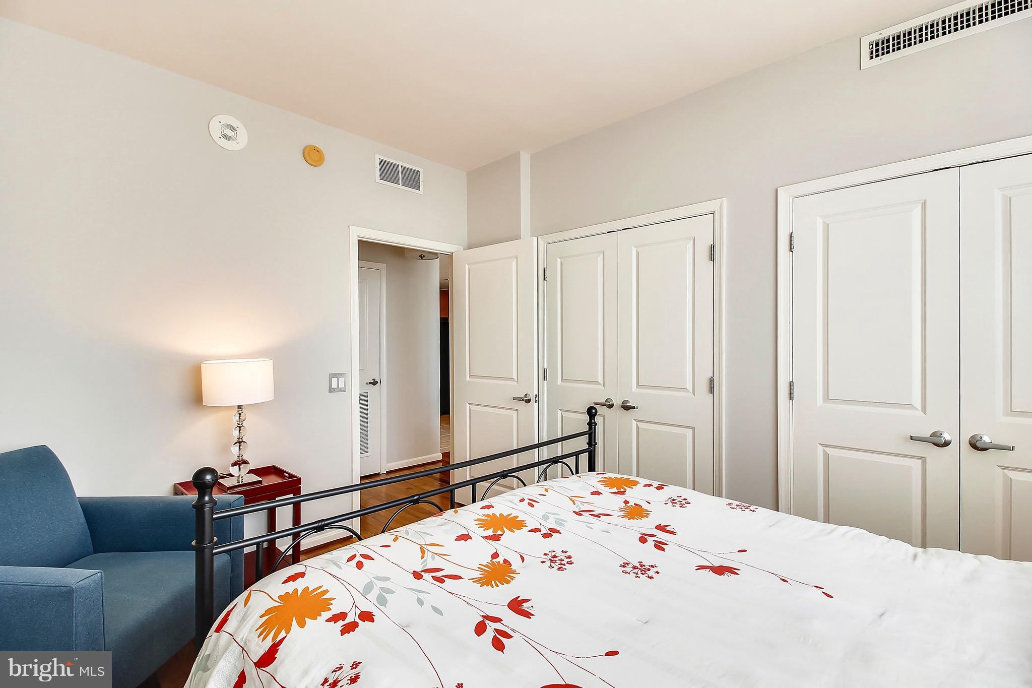 CRESCENT - Residential
