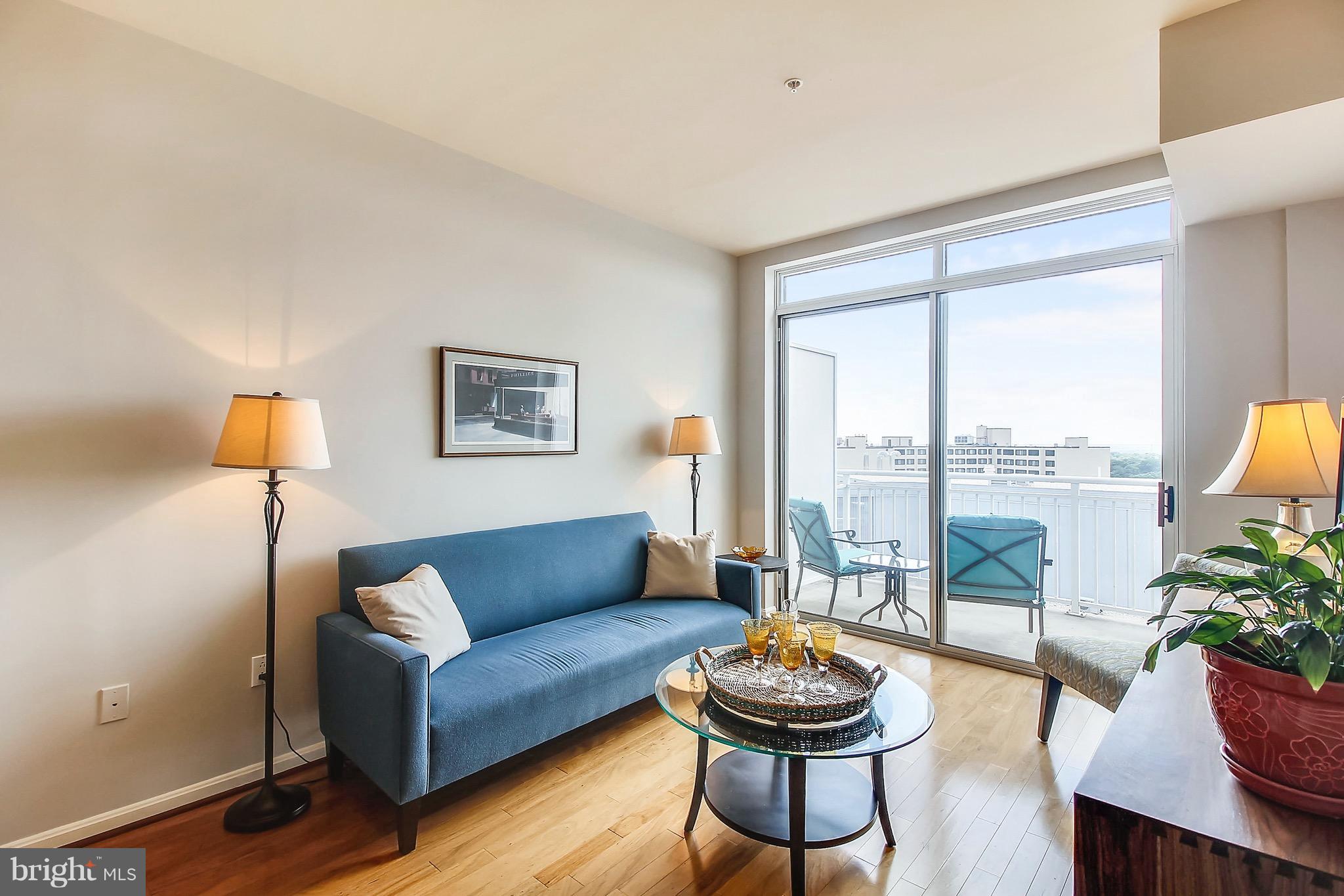 CRESCENT - Residential
