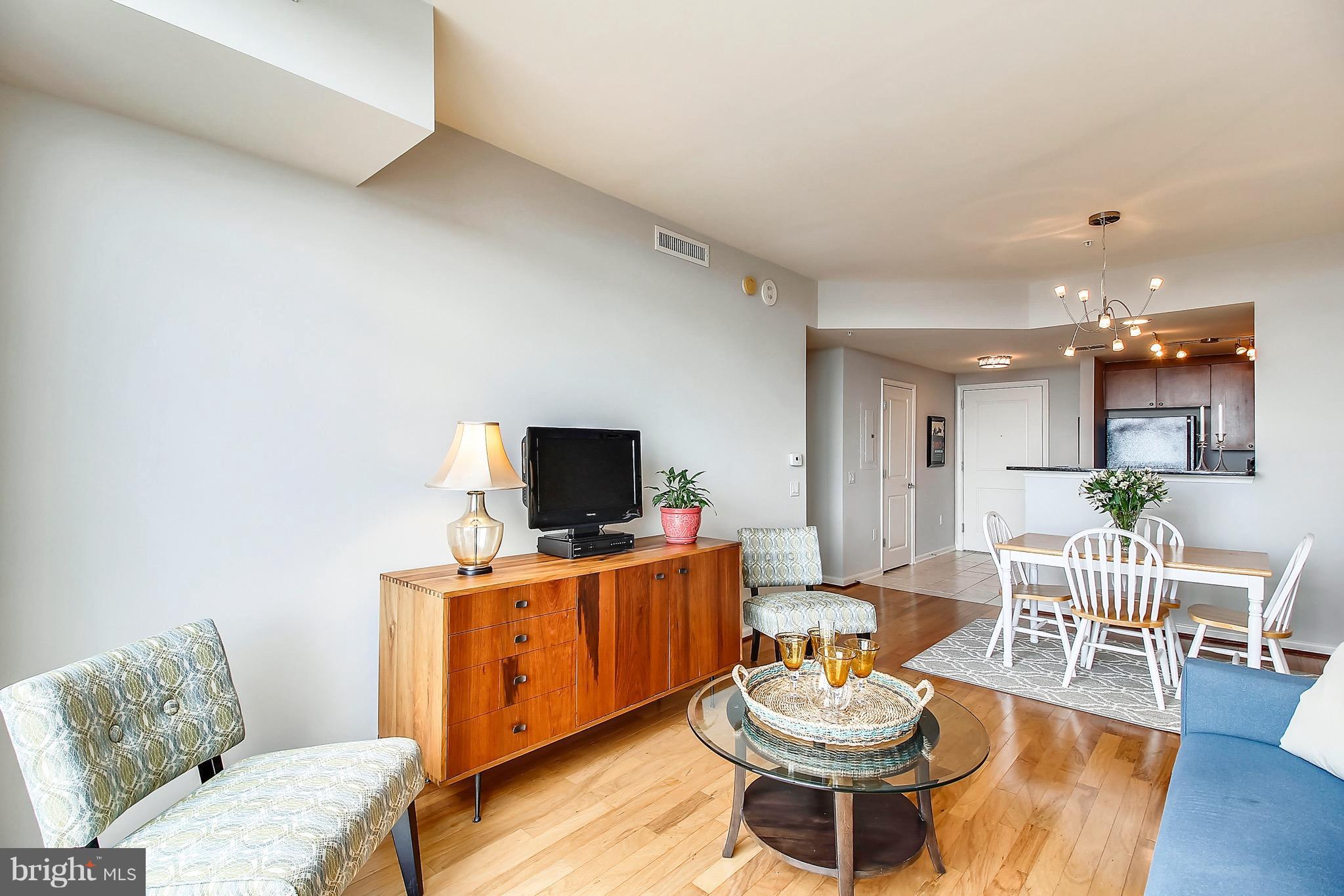 CRESCENT - Residential