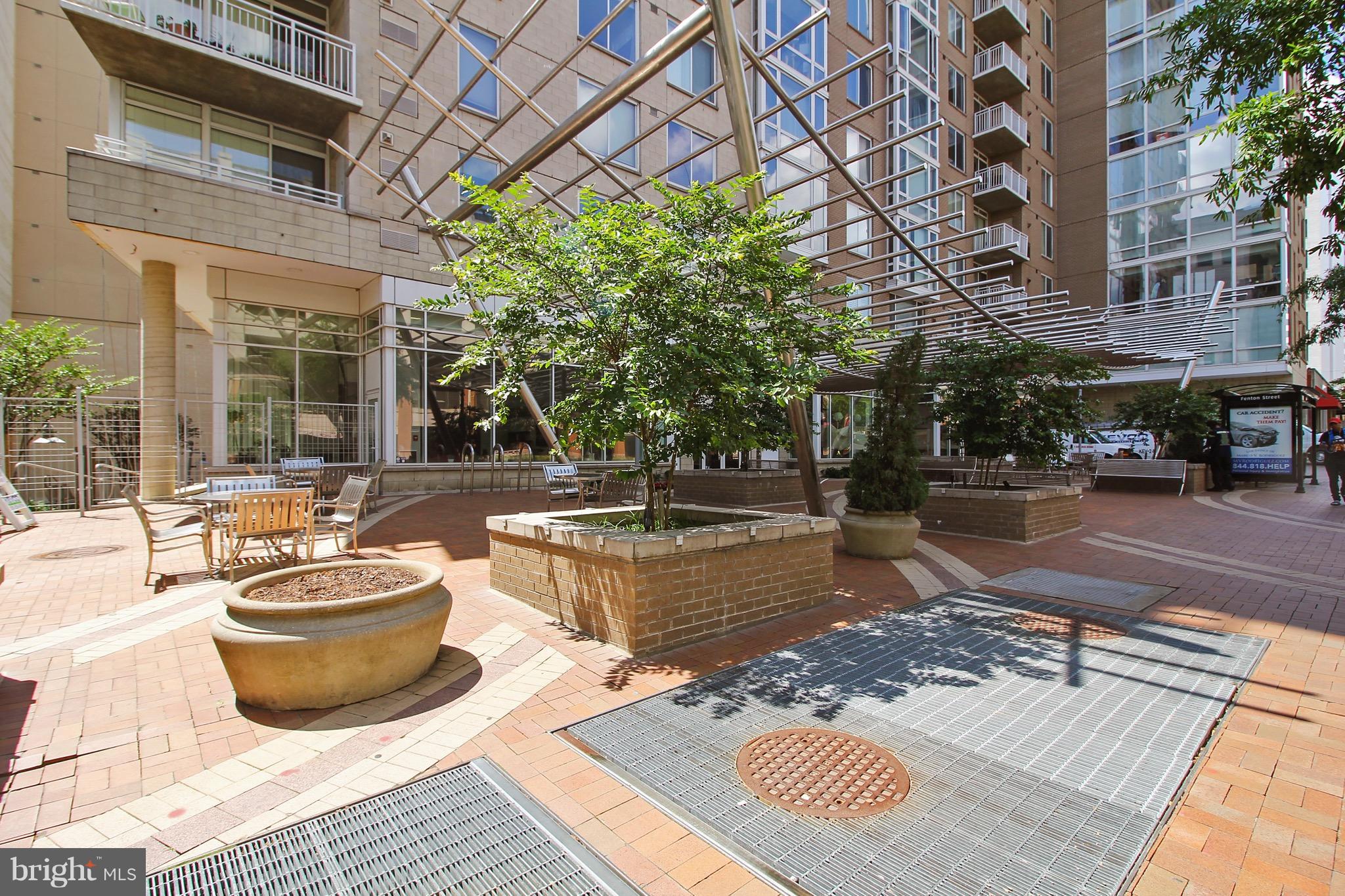 CRESCENT - Residential