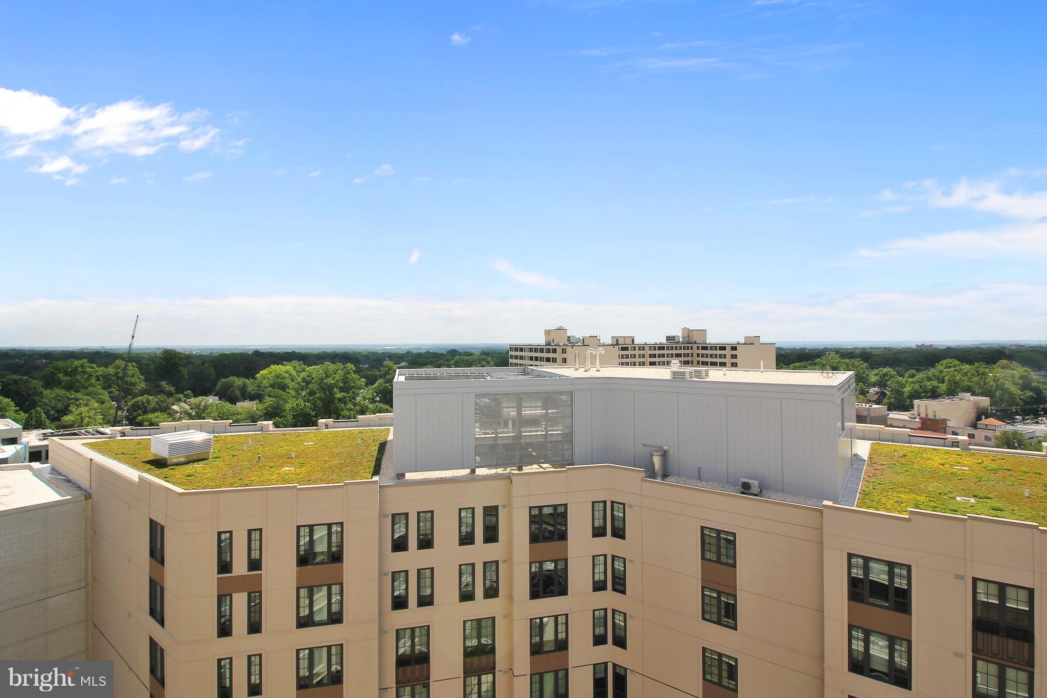 CRESCENT - Residential