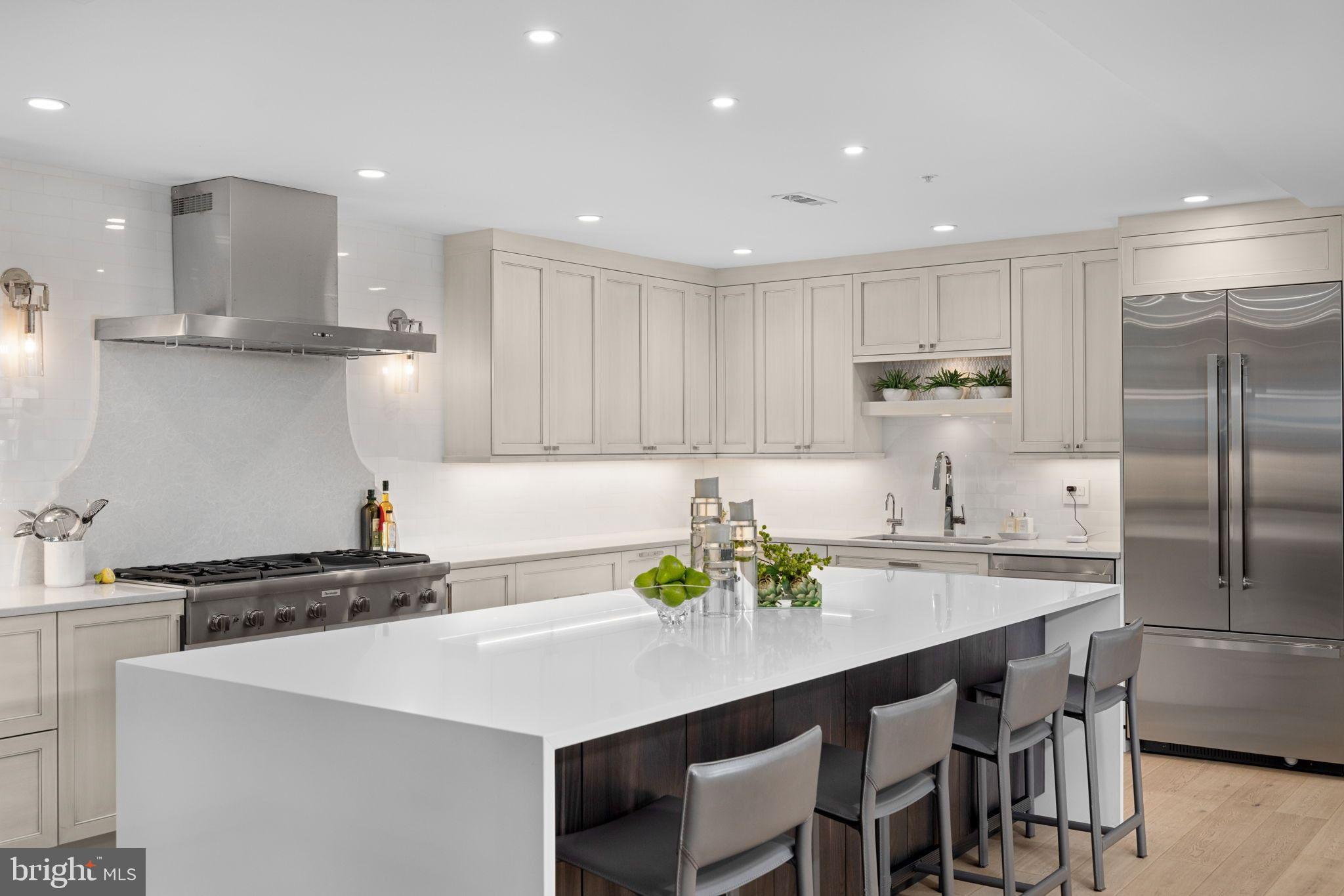 PALLADIUM AT MCLEAN - Residential
