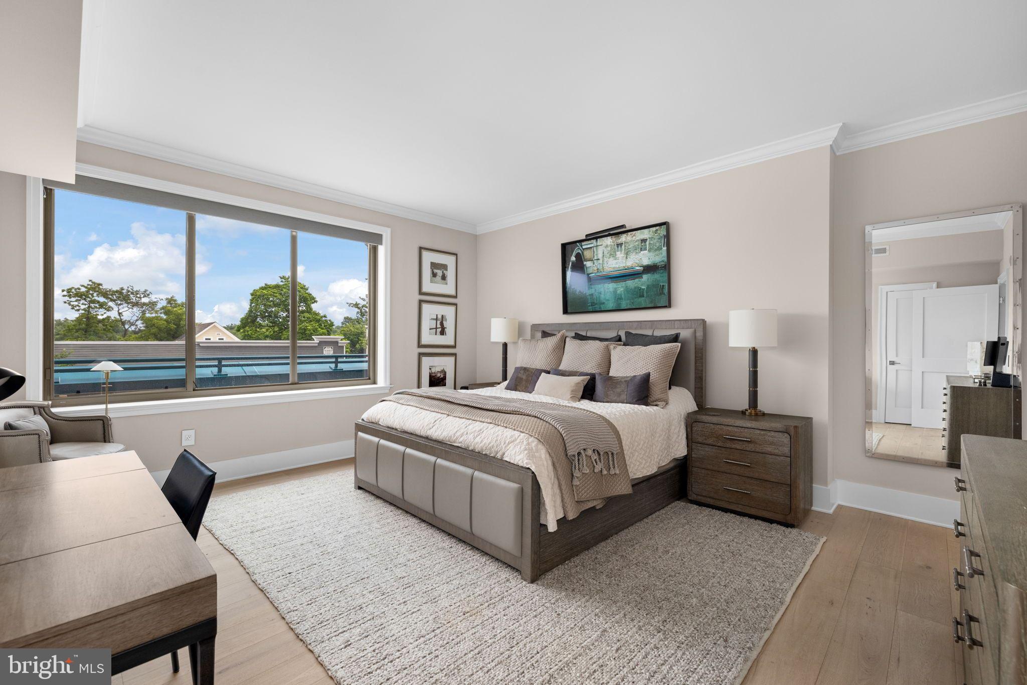 PALLADIUM AT MCLEAN - Residential