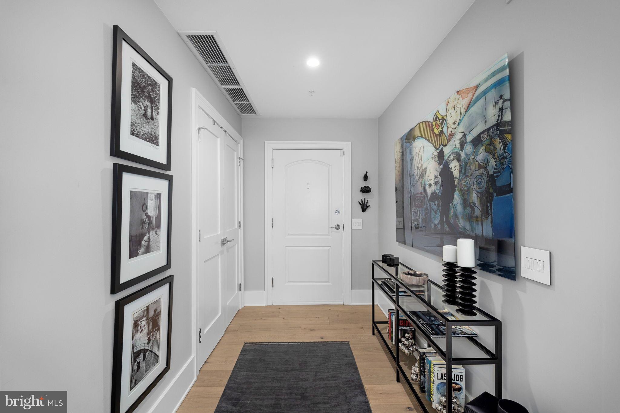 PALLADIUM AT MCLEAN - Residential