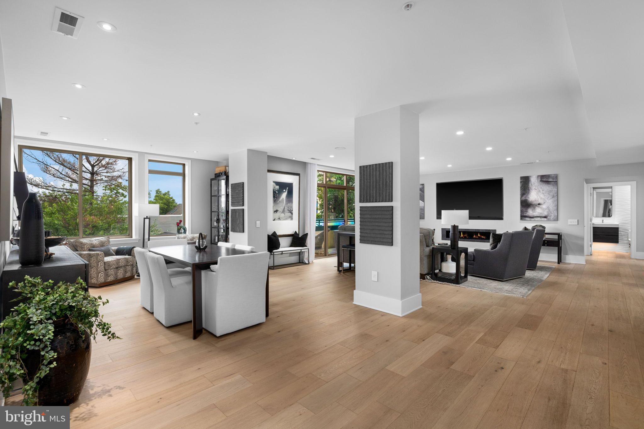 PALLADIUM AT MCLEAN - Residential