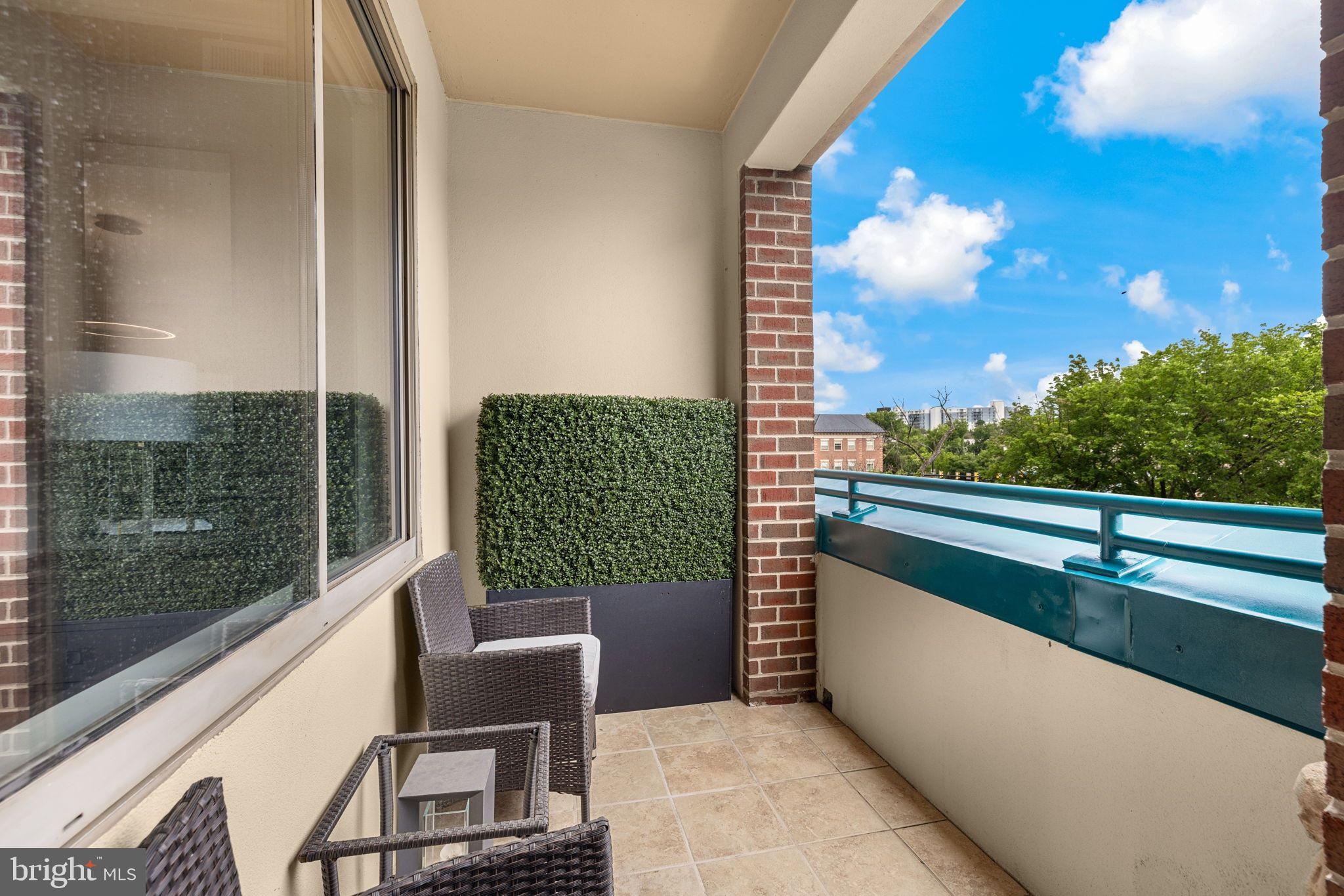 PALLADIUM AT MCLEAN - Residential