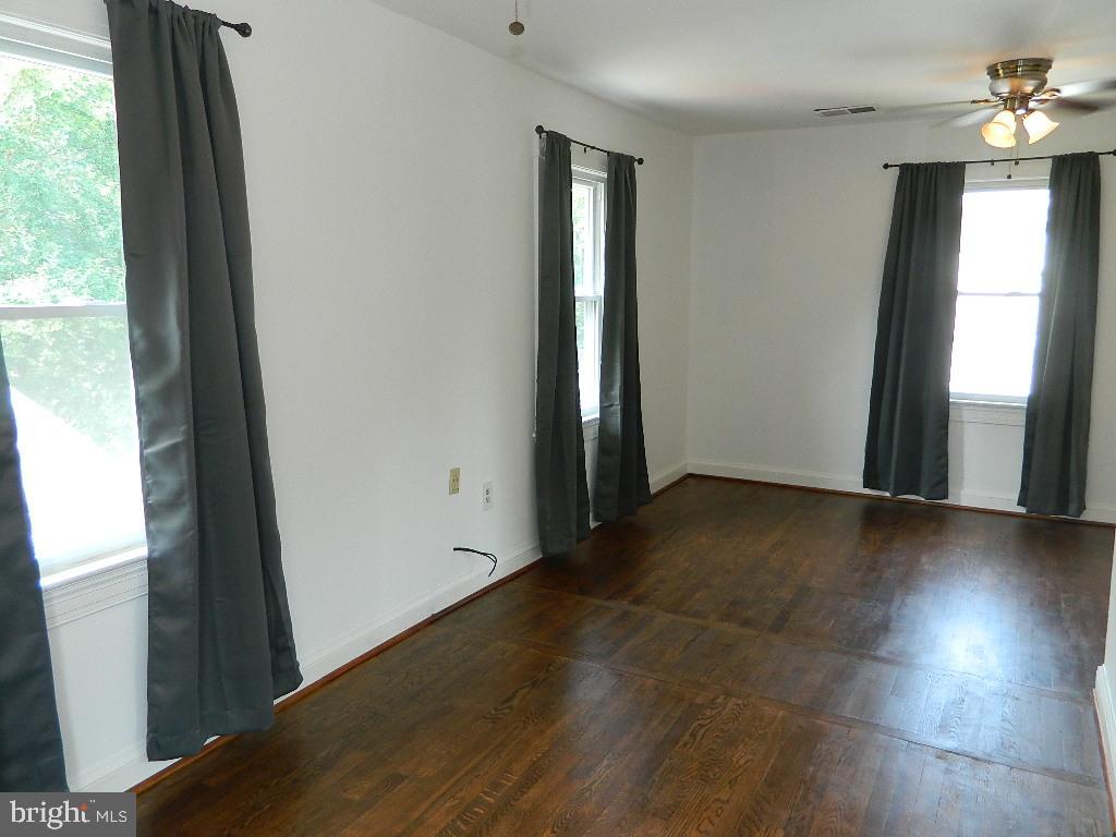 LOCUST SPRINGS - Residential