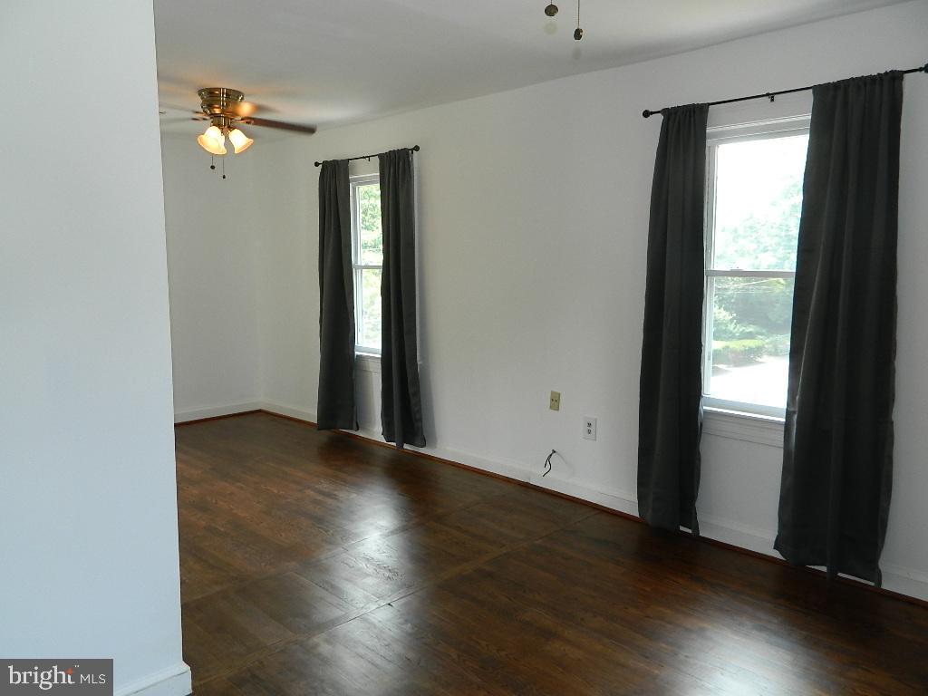 LOCUST SPRINGS - Residential