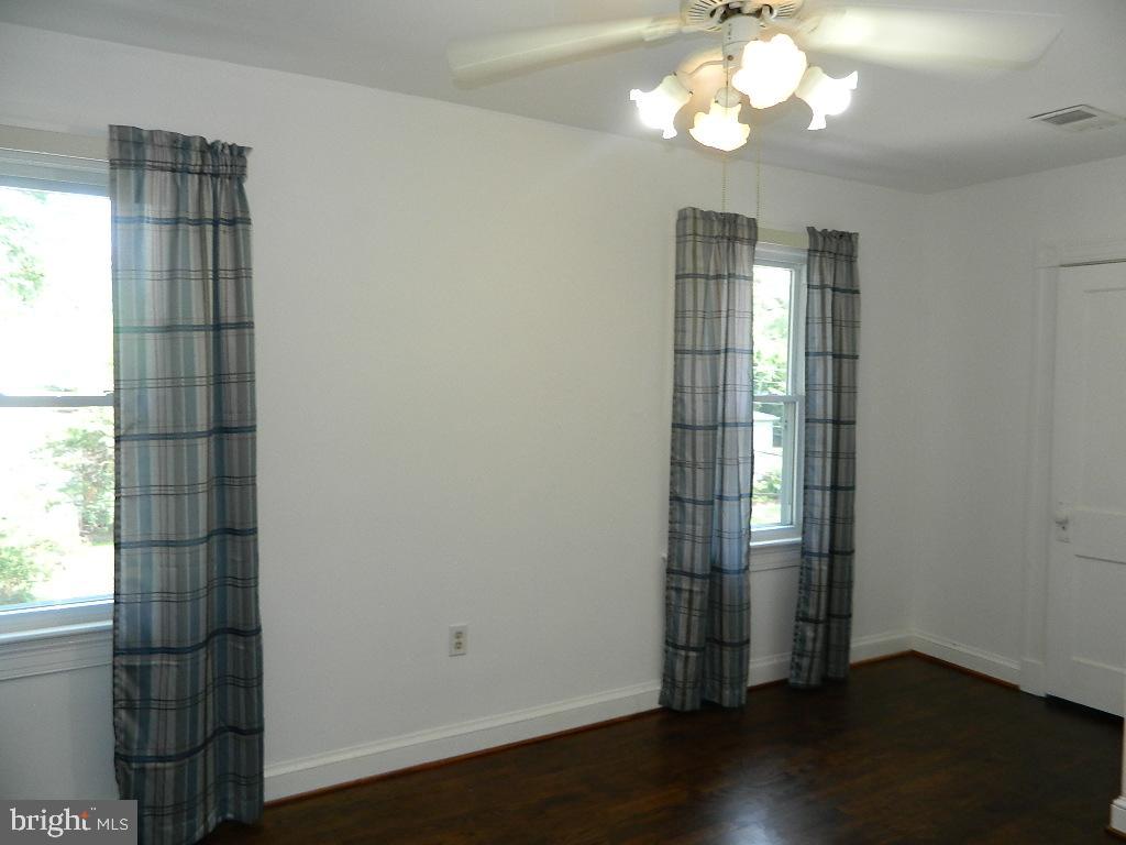 LOCUST SPRINGS - Residential