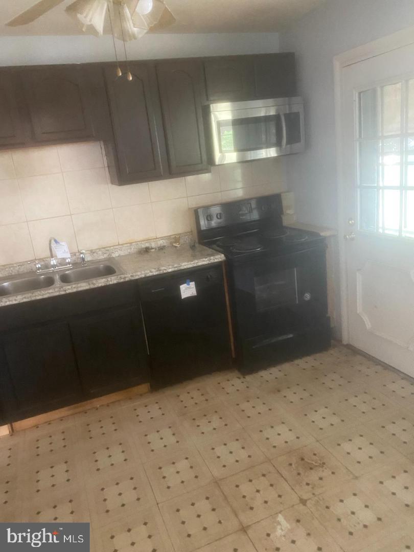 FAMILY ESTATES PLAT 1> - Residential