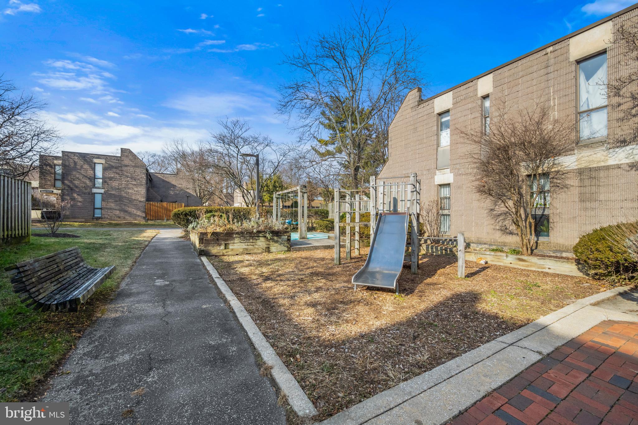 COLD SPRING NEWTOWN - Residential