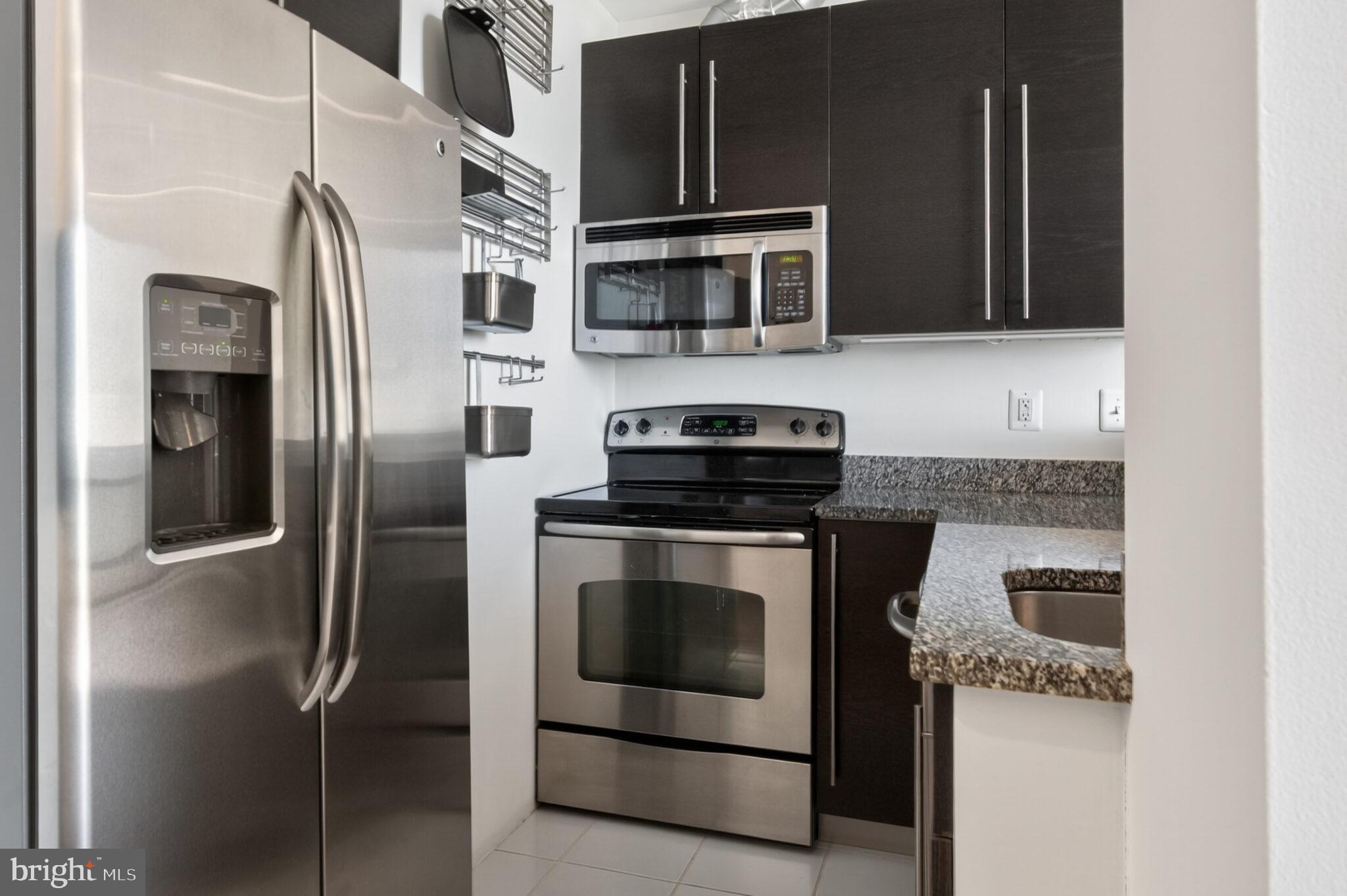 RIVER PLACE - Residential