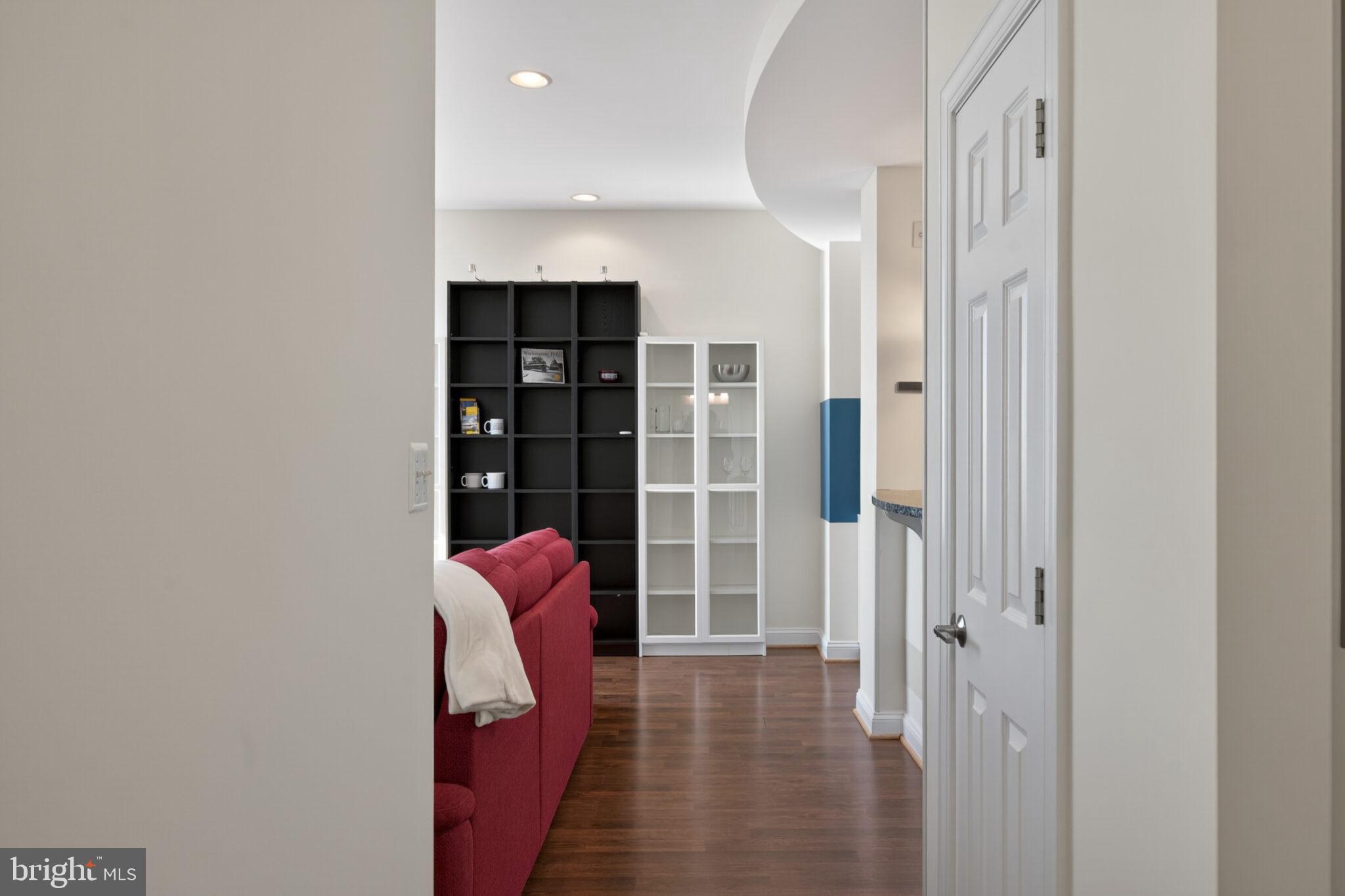 RIVER PLACE - Residential
