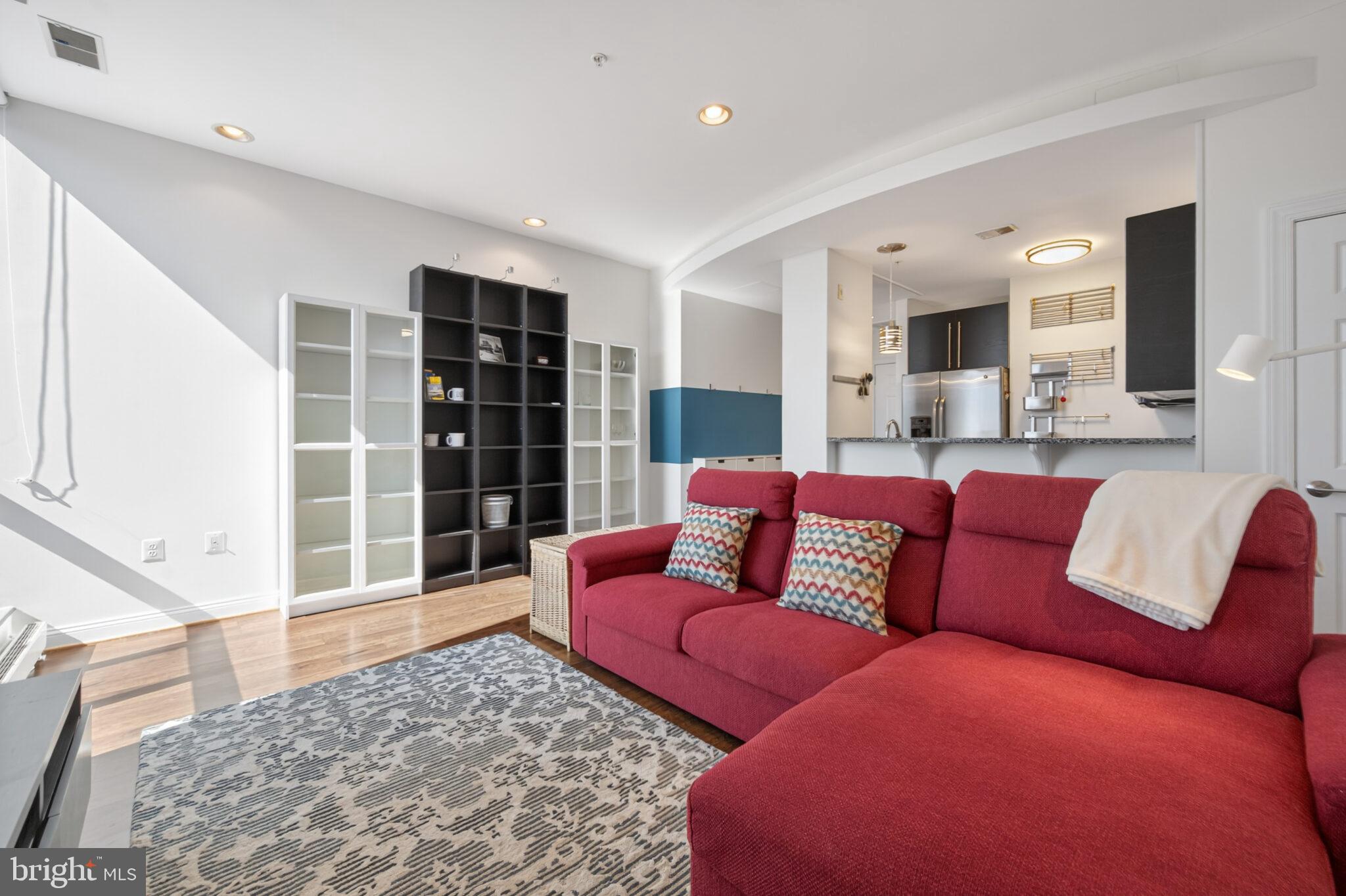 RIVER PLACE - Residential