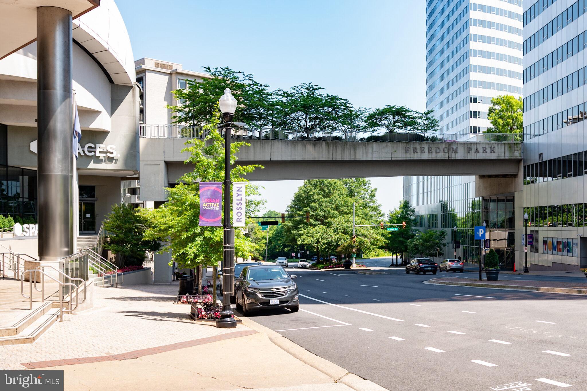 RIVER PLACE - Residential