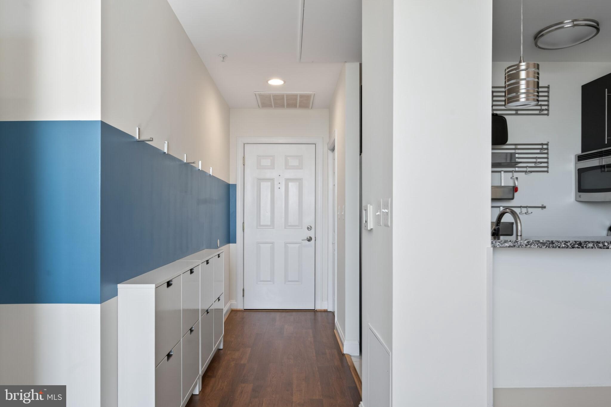 RIVER PLACE - Residential