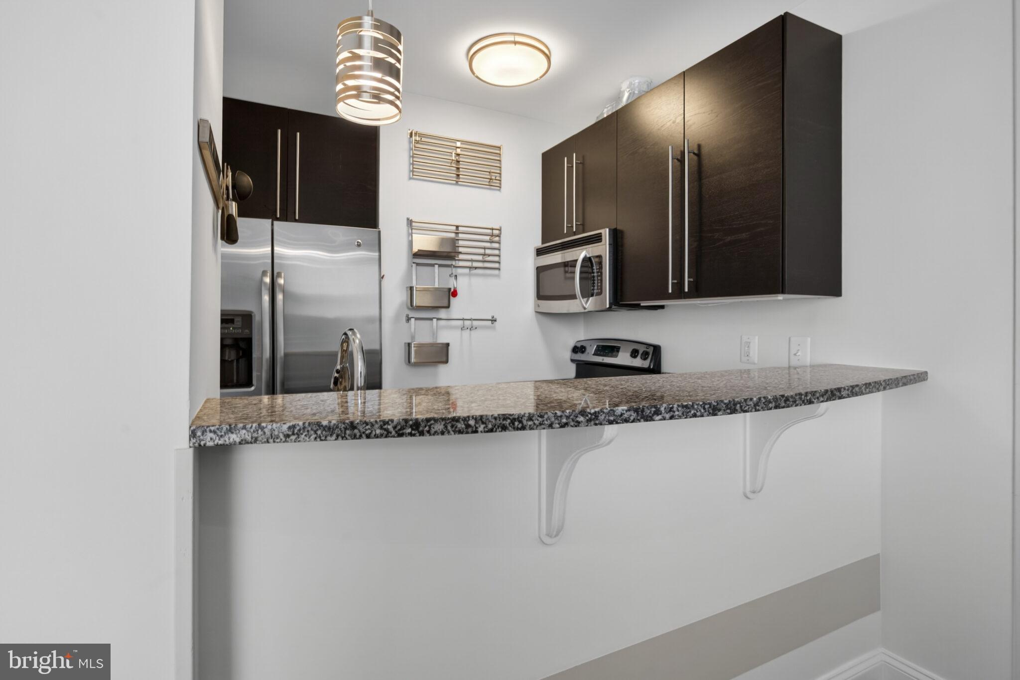 RIVER PLACE - Residential