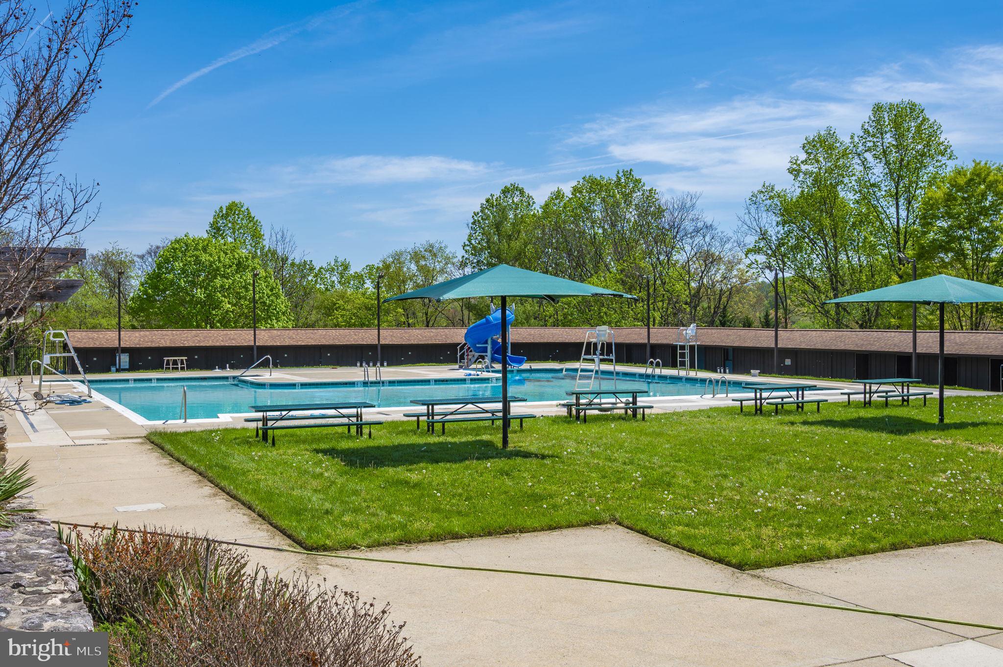 LAKE LINGANORE - Residential