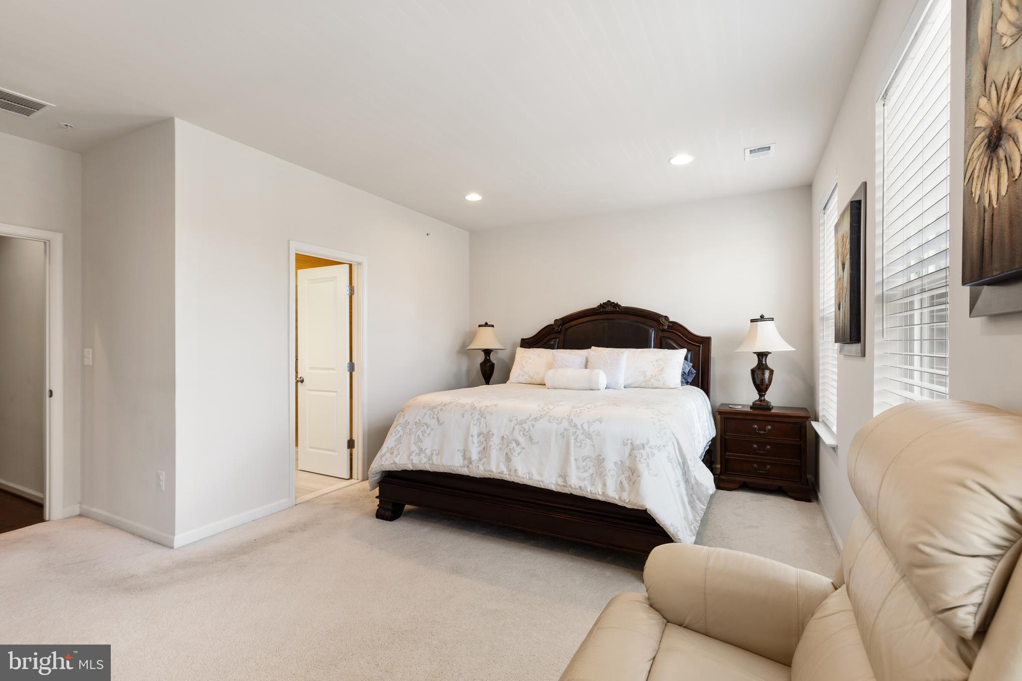 POTOMAC OVERLOOK AT NATIONAL HARBOR - Residential
