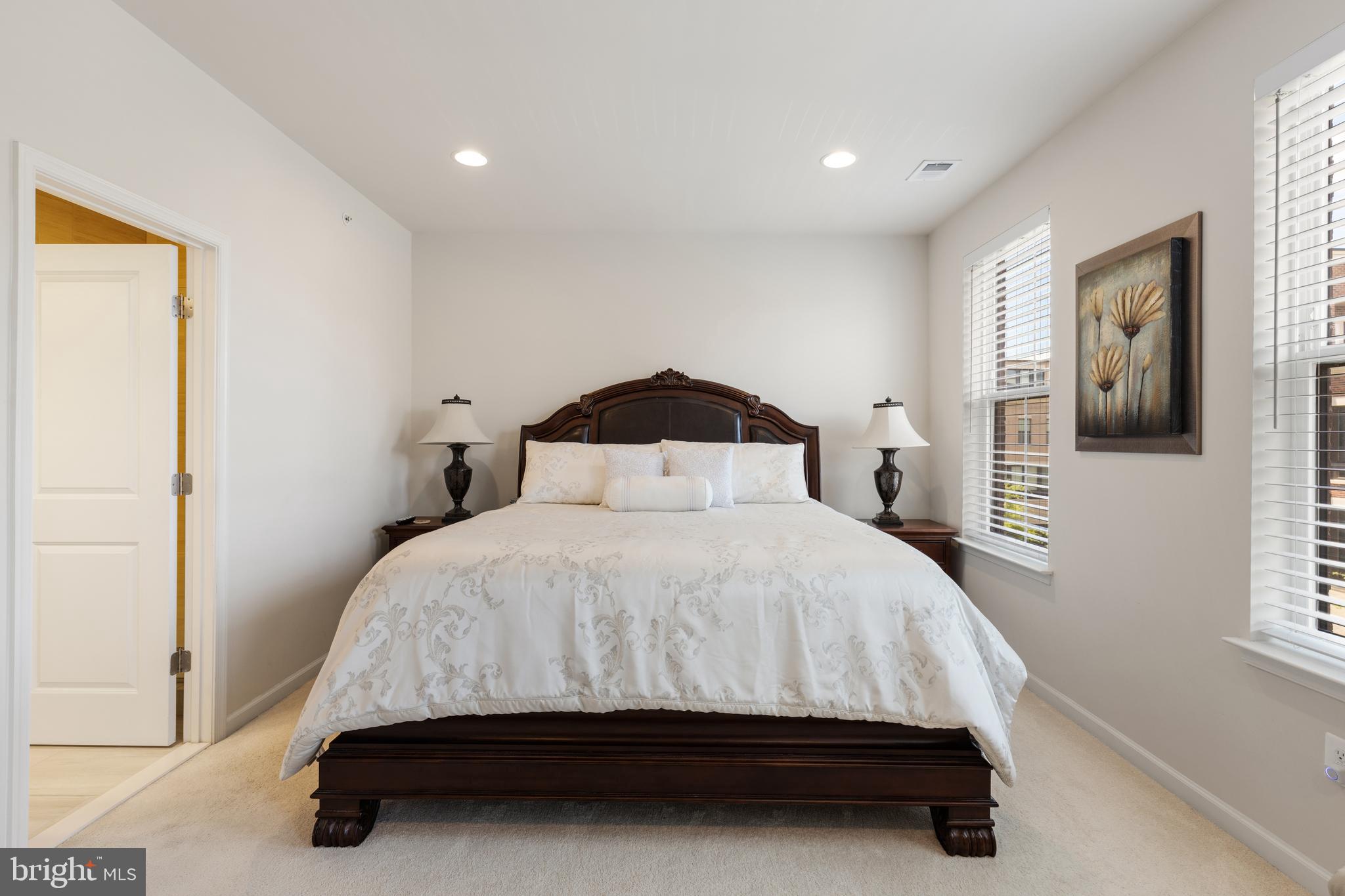 POTOMAC OVERLOOK AT NATIONAL HARBOR - Residential