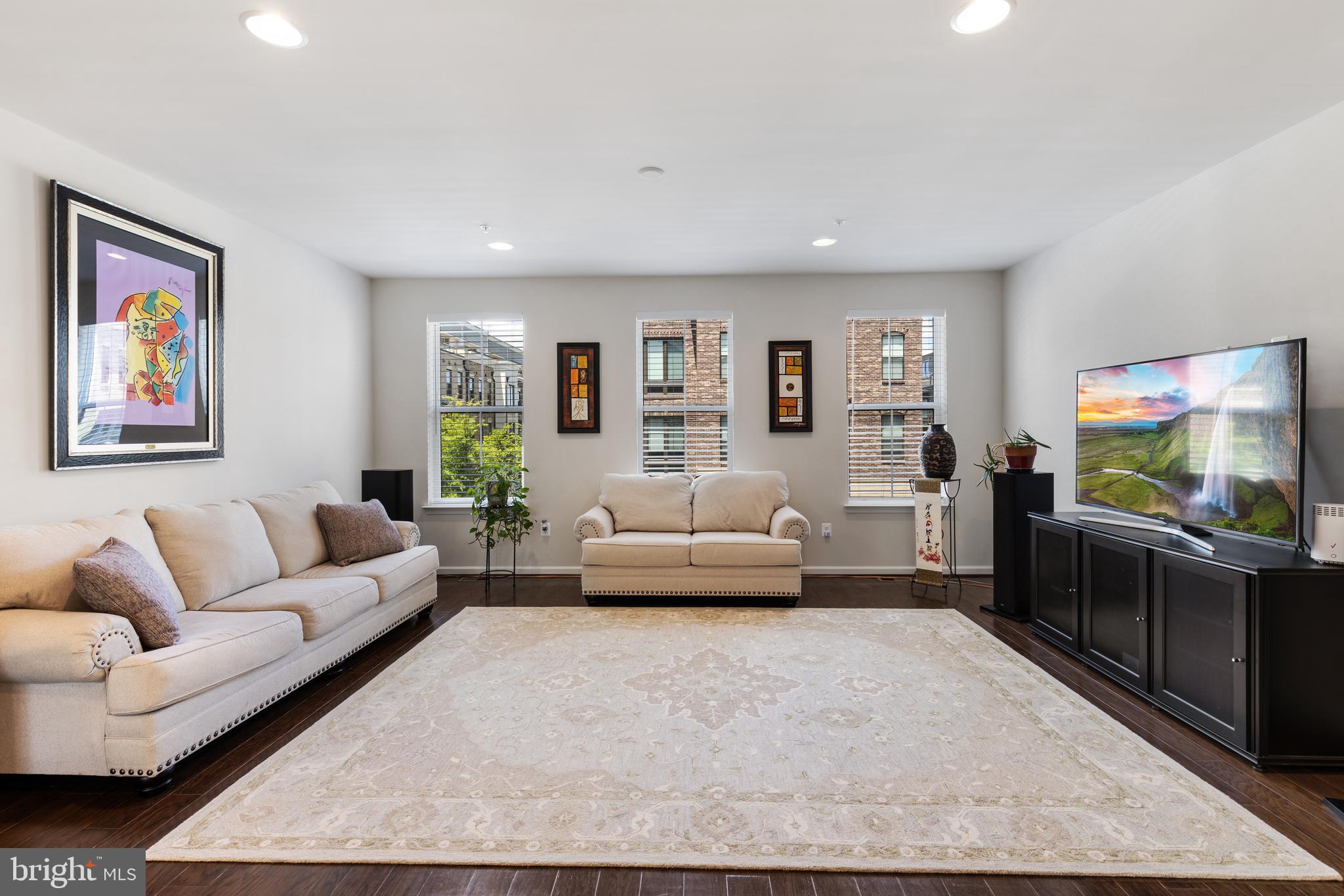 POTOMAC OVERLOOK AT NATIONAL HARBOR - Residential