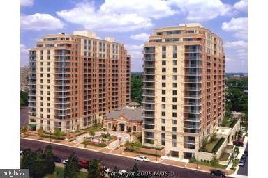 Well maintained 1 bedroom condo in highly sought after luxury high rise complex.  Unit features granite counters, ceramic tile in kitchen and bath, newer front loading washer/dryer, open floor plan, dual entry bath, balcony, assigned garage parking just outside the elevators and rarely available large storage unit.

Building features 24 hour concierge, community lounge with theater room, wet bar, community lounge, piano, fireplace, billiards table, dining/meeting room, kitchen, BBQ grill, outdoor pool with extended hours in season, terrace and benches, convenient store and much more.

Conveniently located just 1 block from metro, Harris Teeter, Pike & Rose Center and minutes from 270, 495, DC, NIH, Walter Reed.

Owner recently had unit appraised at $355k.