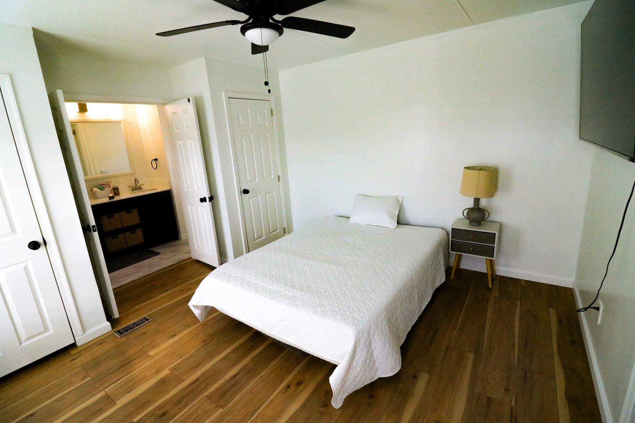 REGENCY LAKES - Residential