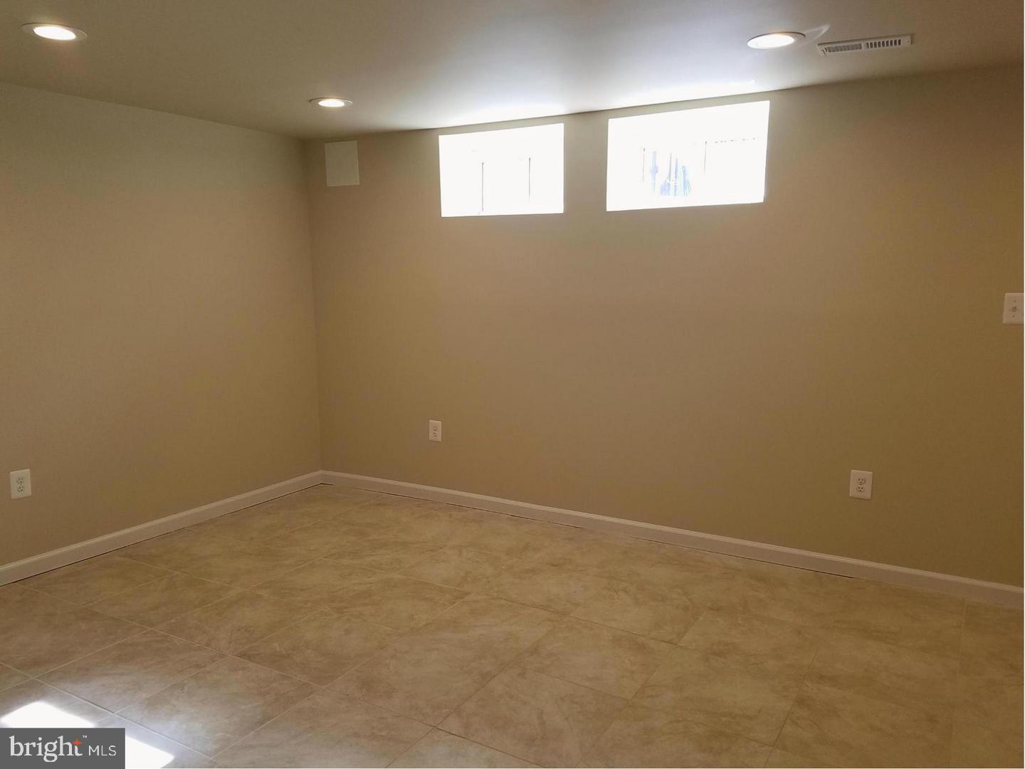 ANDOVER HEIGHTS - Residential Lease