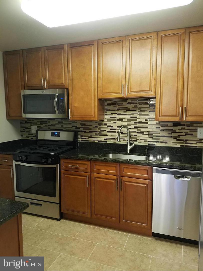 ANDOVER HEIGHTS - Residential Lease