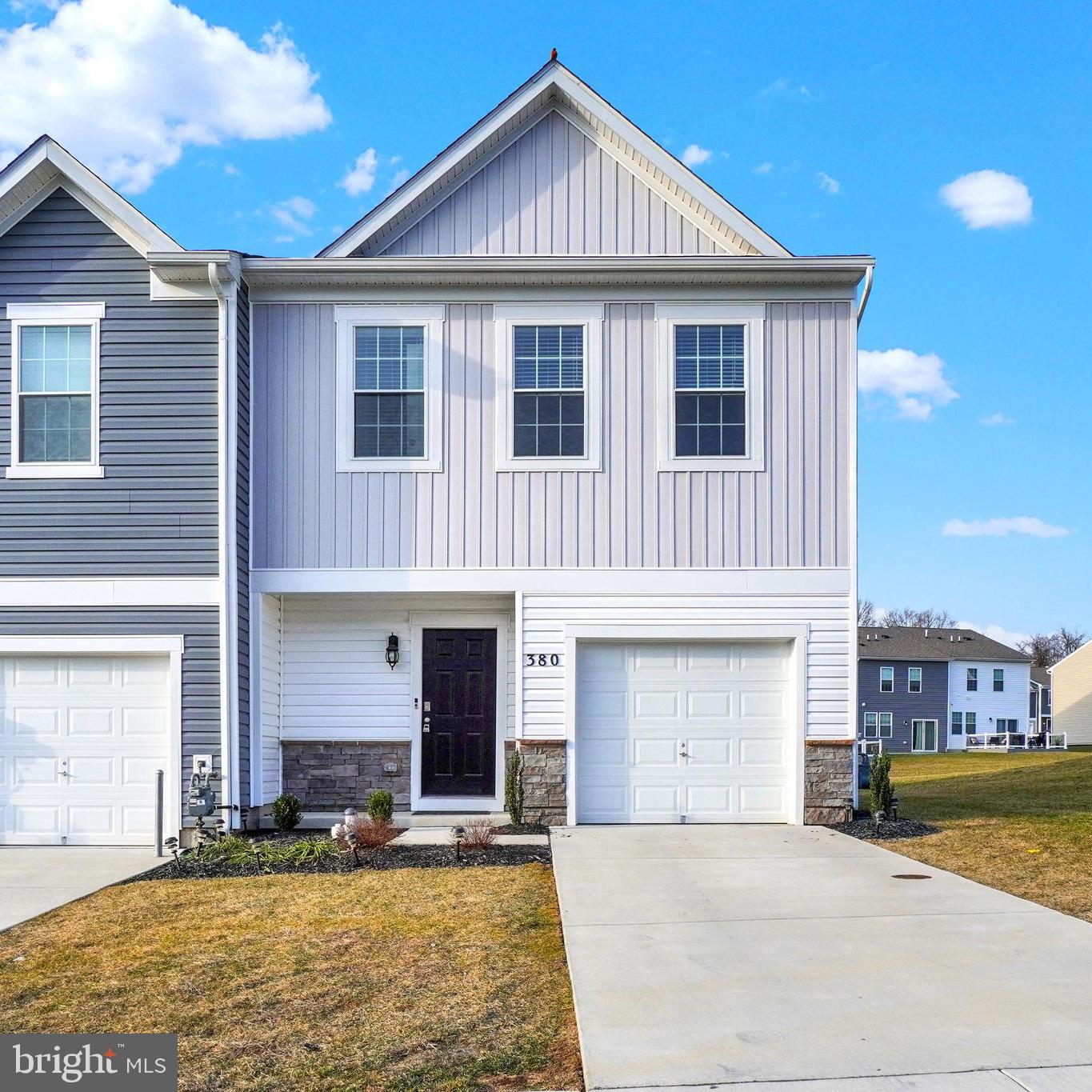 LOCUST RUN - Residential