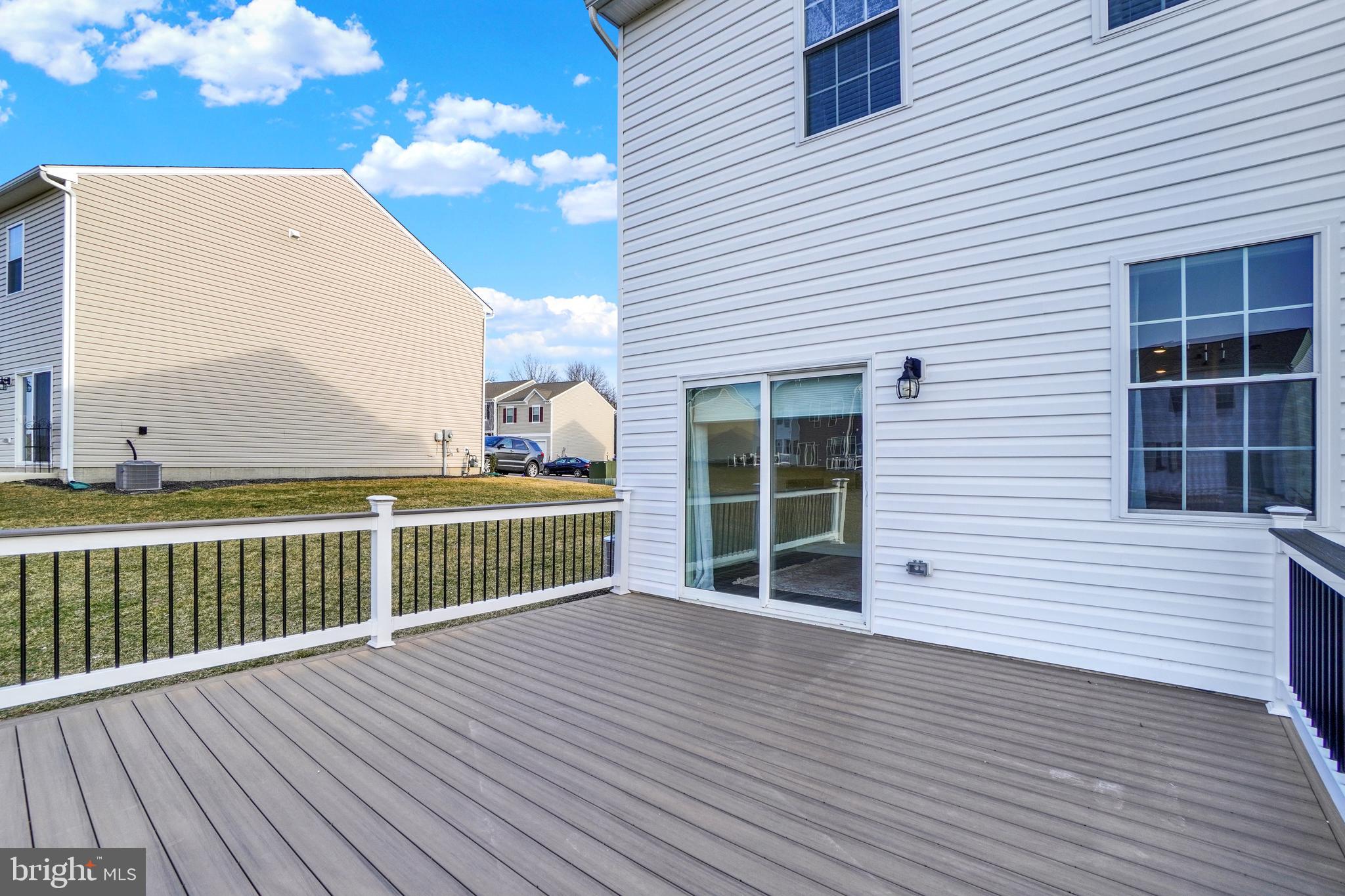LOCUST RUN - Residential