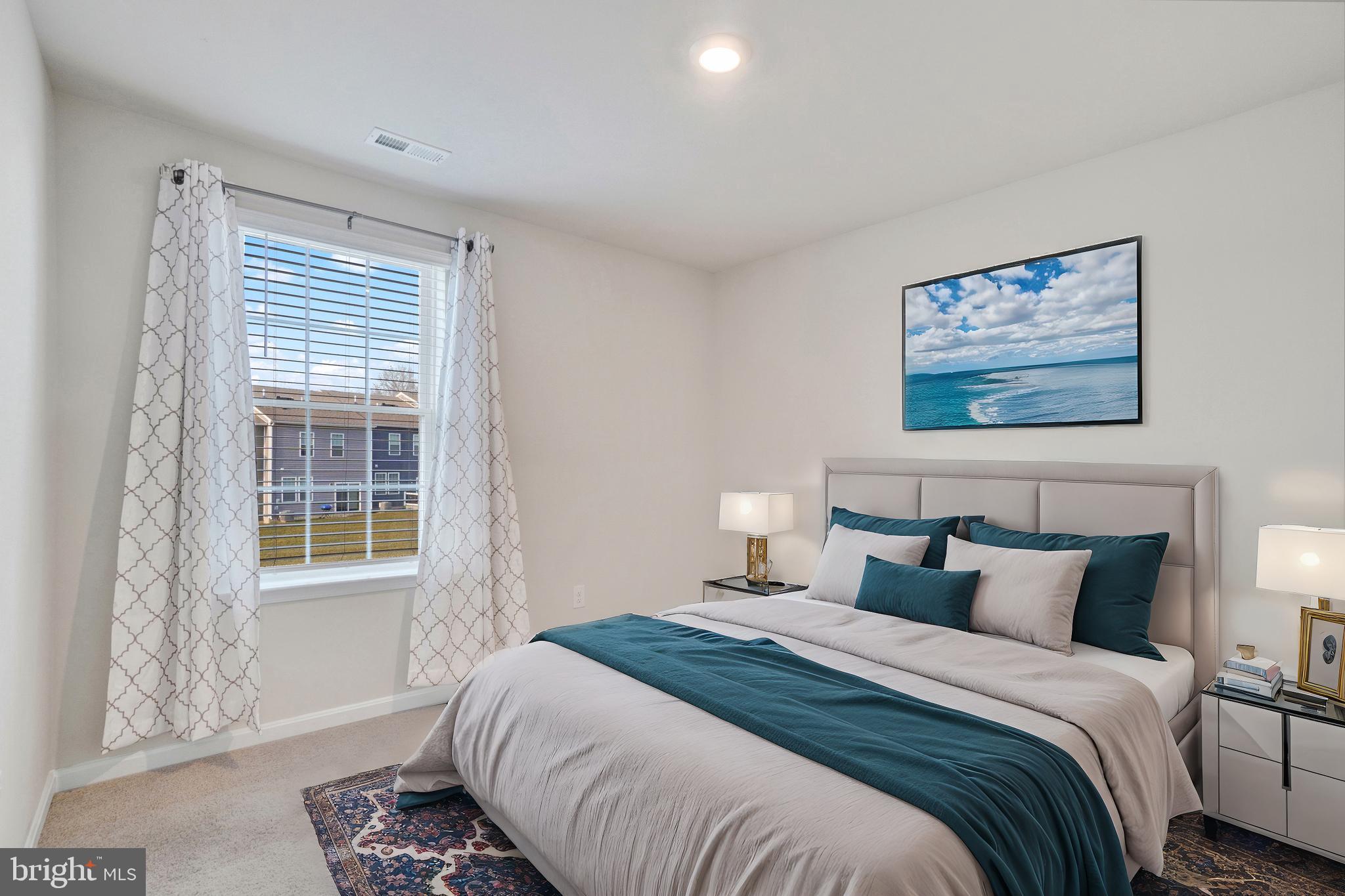 LOCUST RUN - Residential