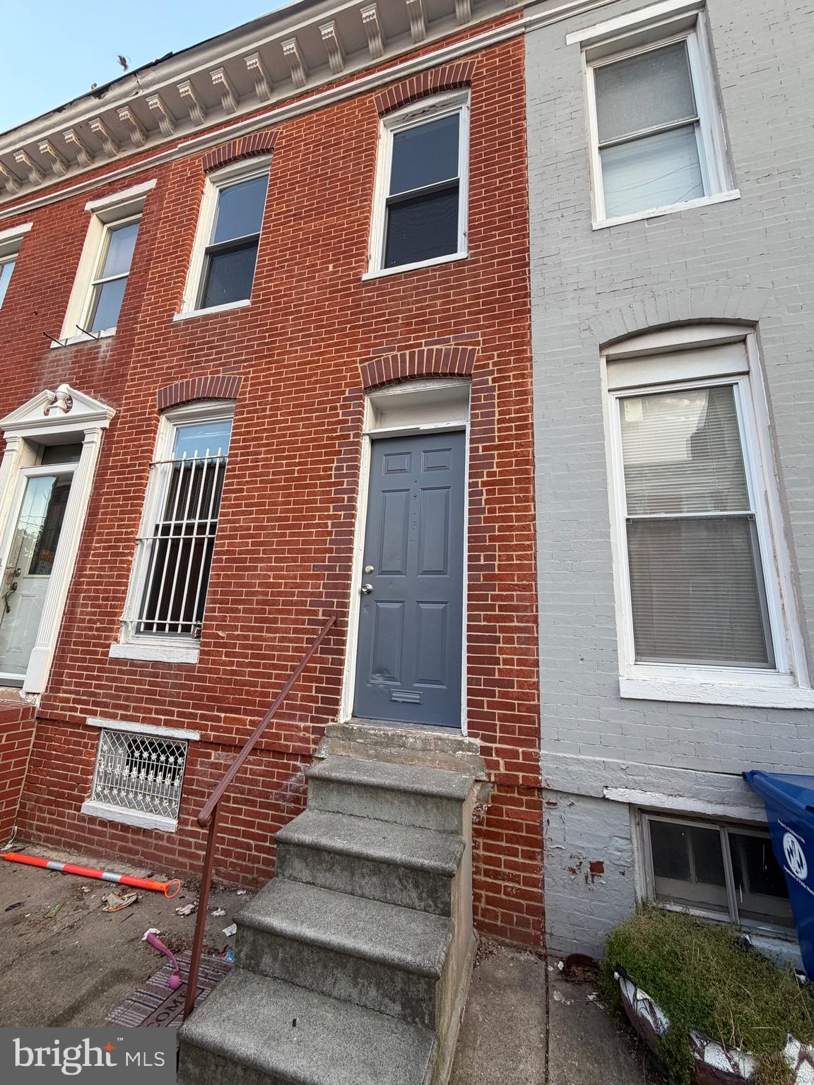 HOLLINS MARKET - Residential
