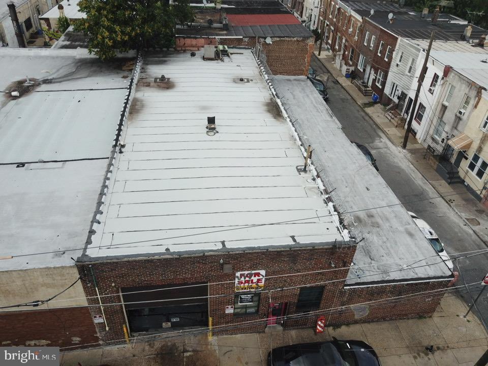 KENSINGTON - Commercial Sale