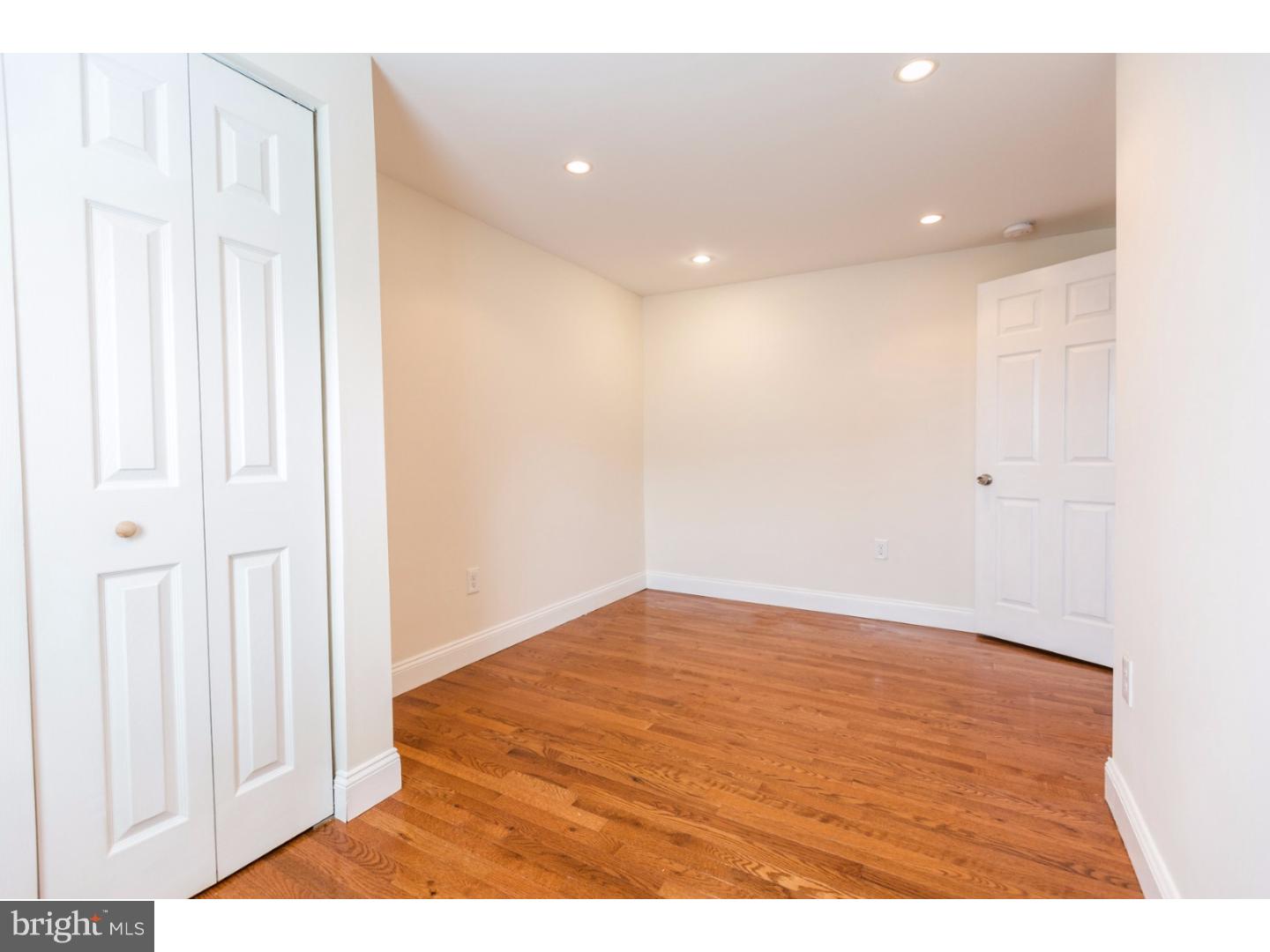KENSINGTON - Residential
