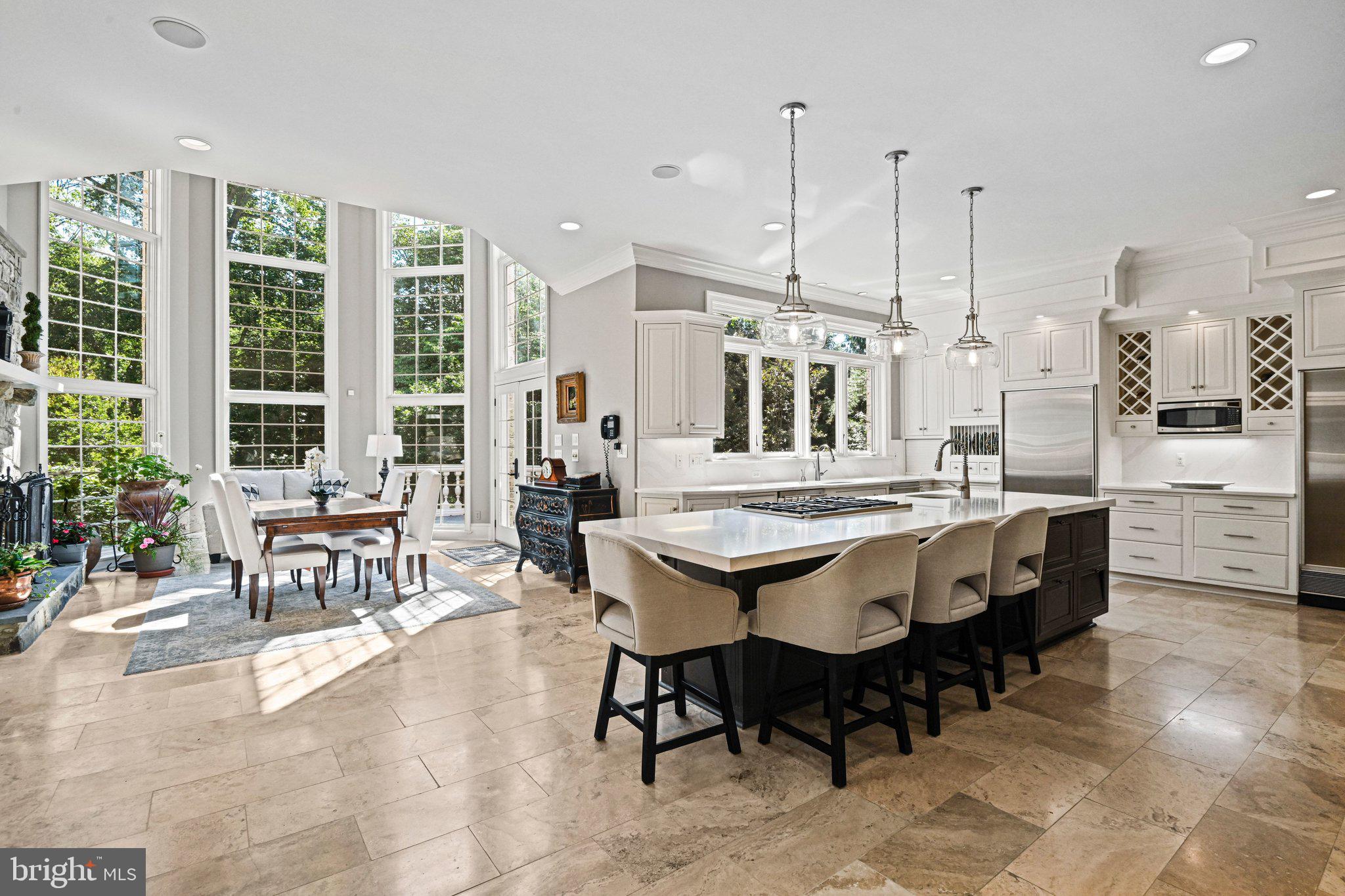 FALCON RIDGE - Residential
