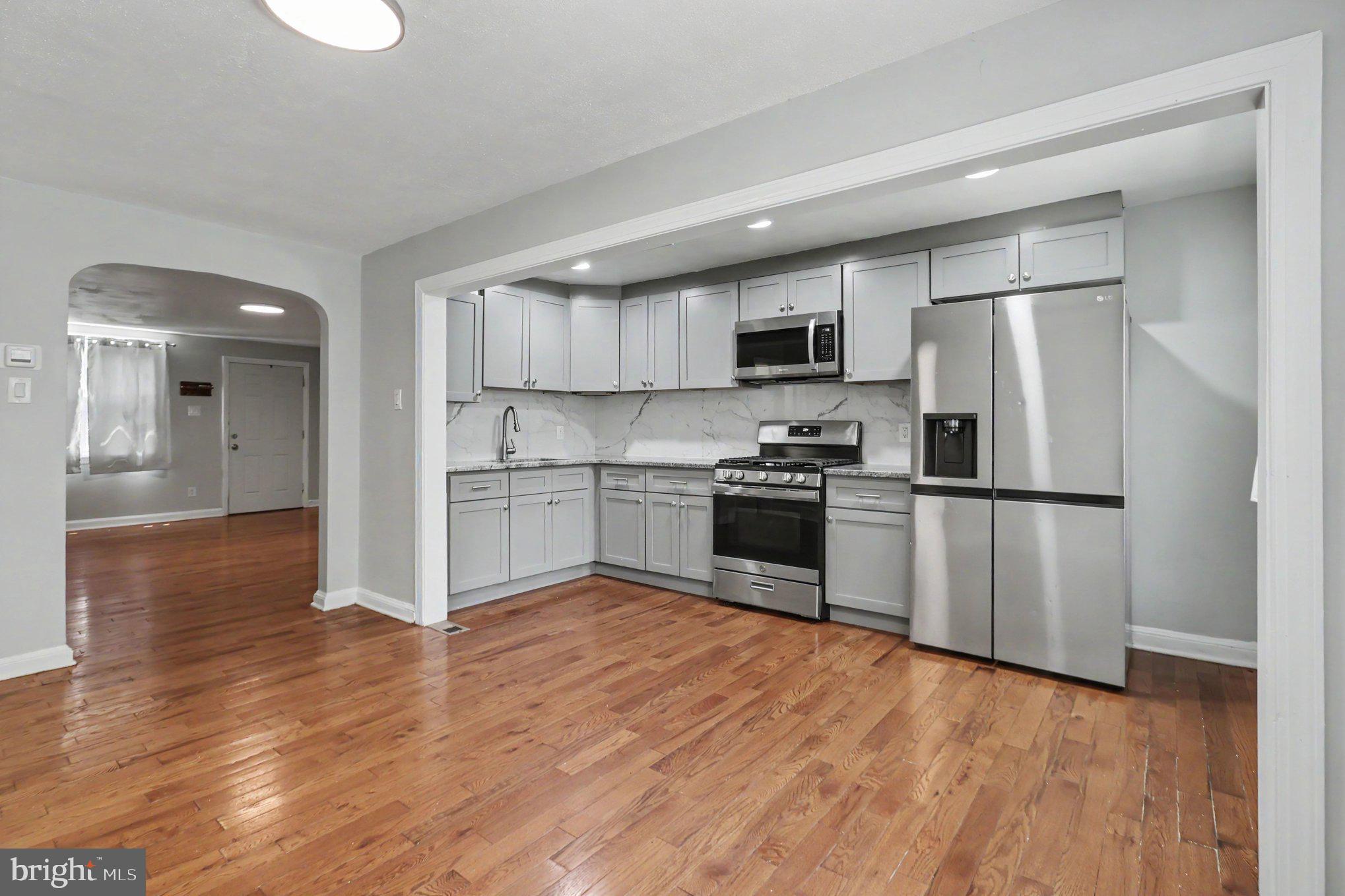 CLIFTON HEIGHTS - Residential