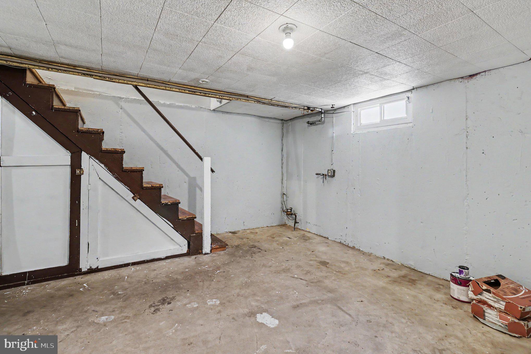 CLIFTON HEIGHTS - Residential