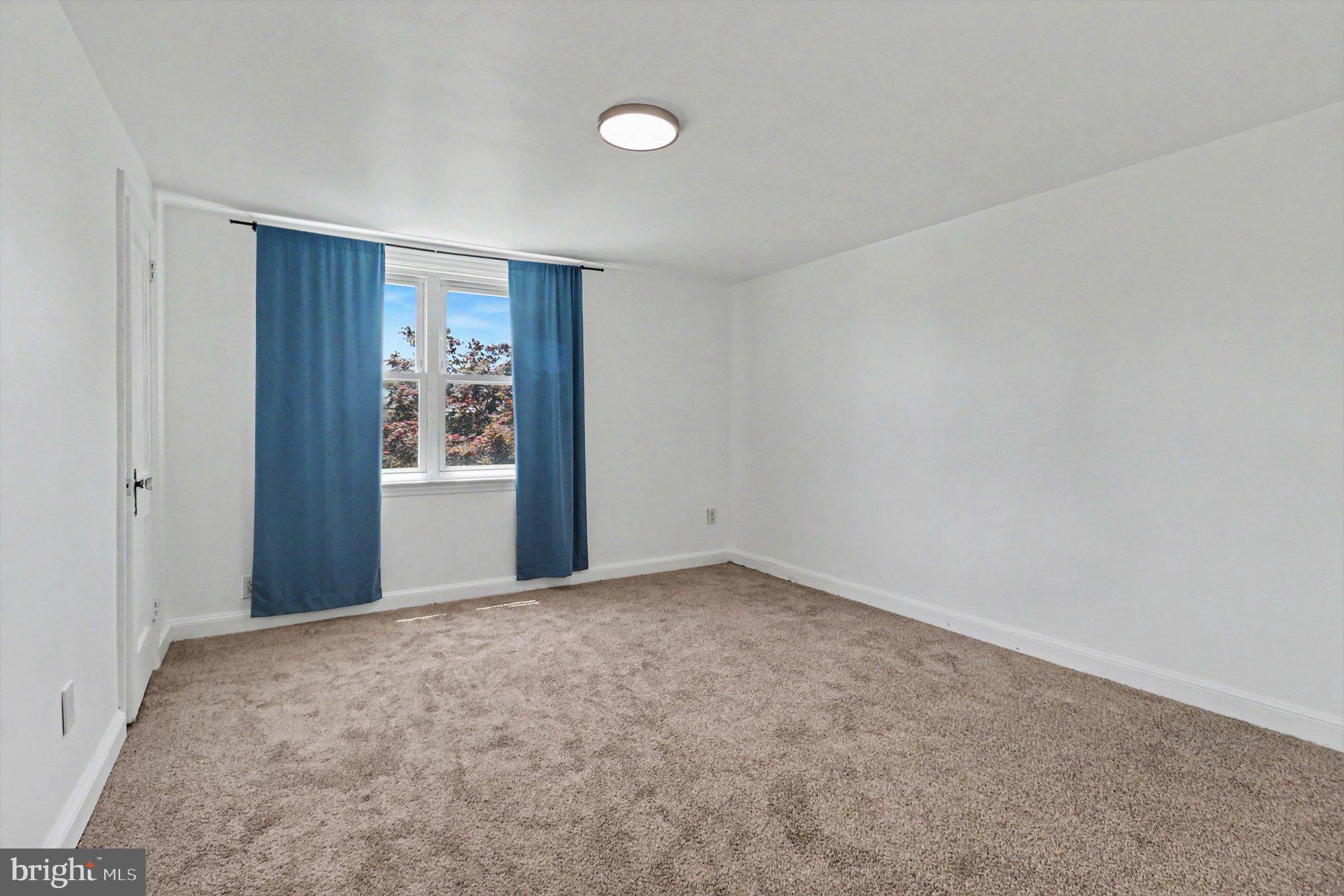 CLIFTON HEIGHTS - Residential