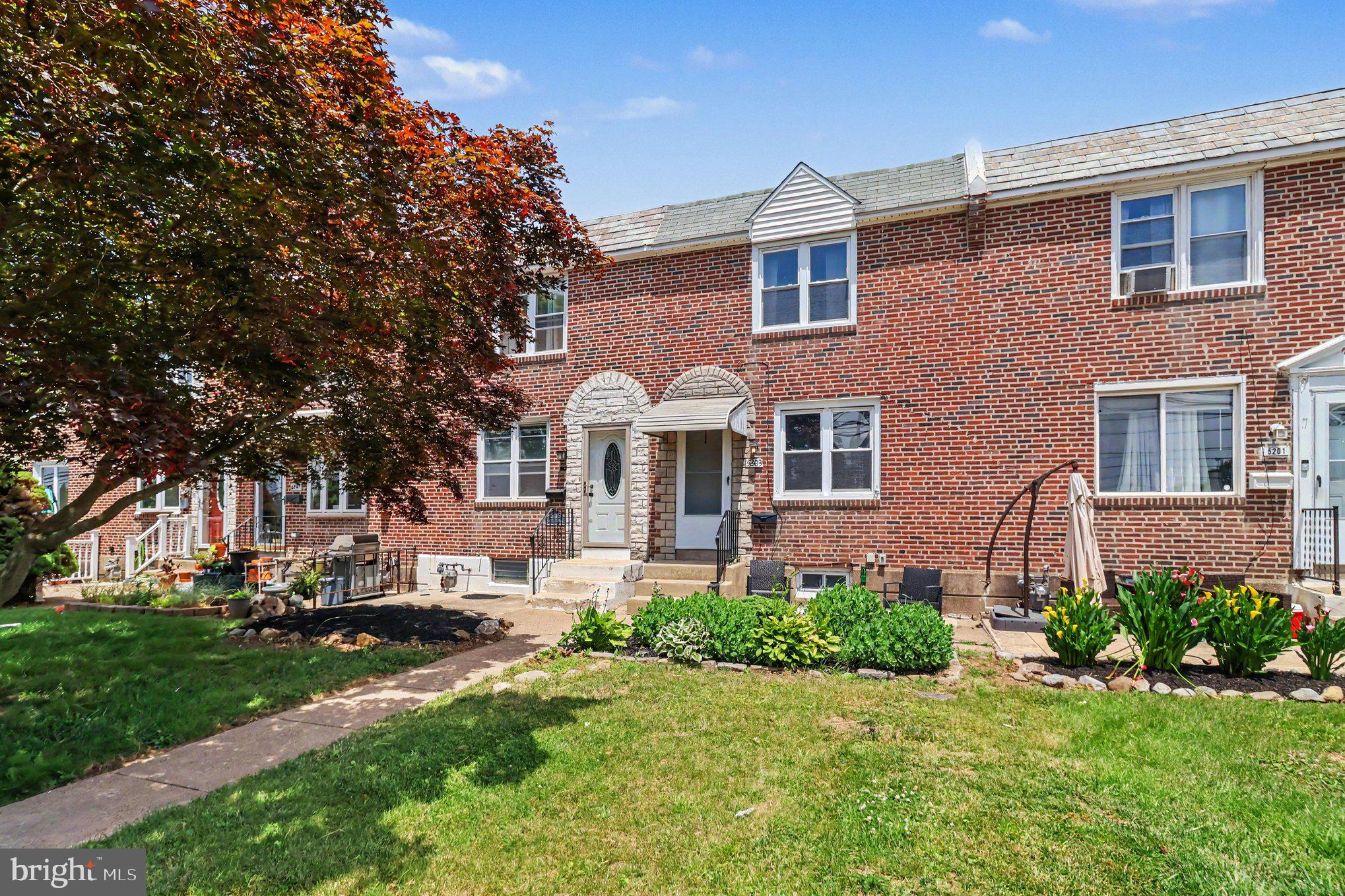 CLIFTON HEIGHTS - Residential