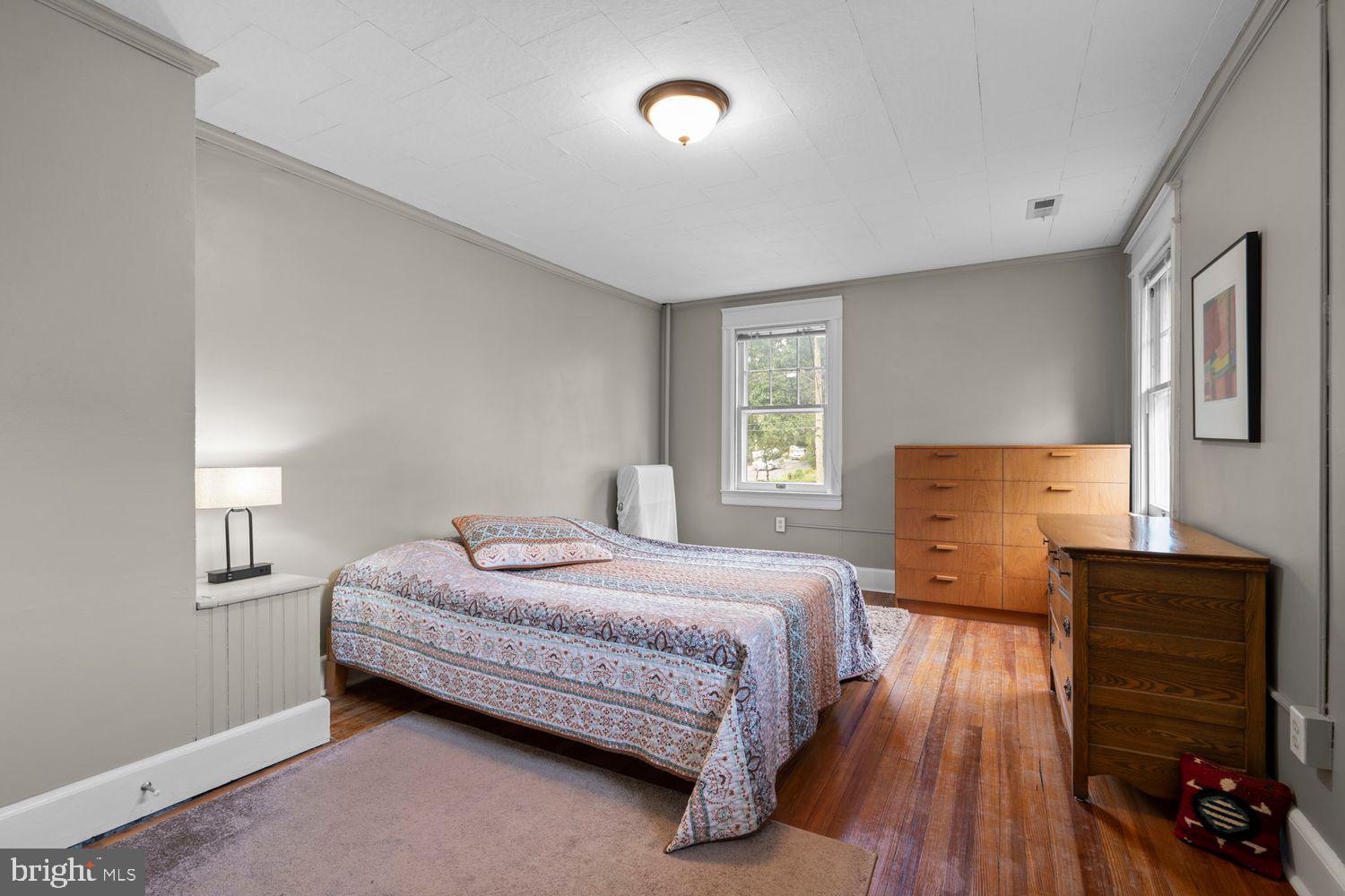 HYATTSVILLE - Residential