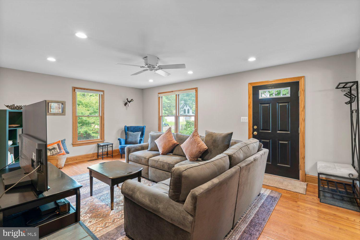 HYATTSVILLE - Residential