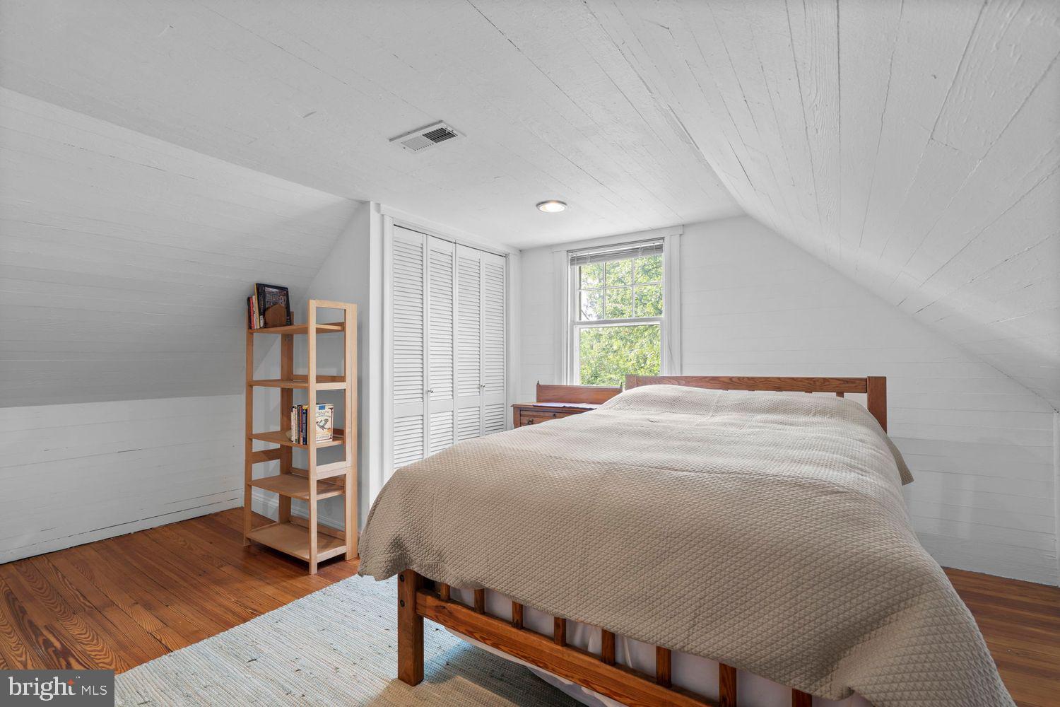 HYATTSVILLE - Residential