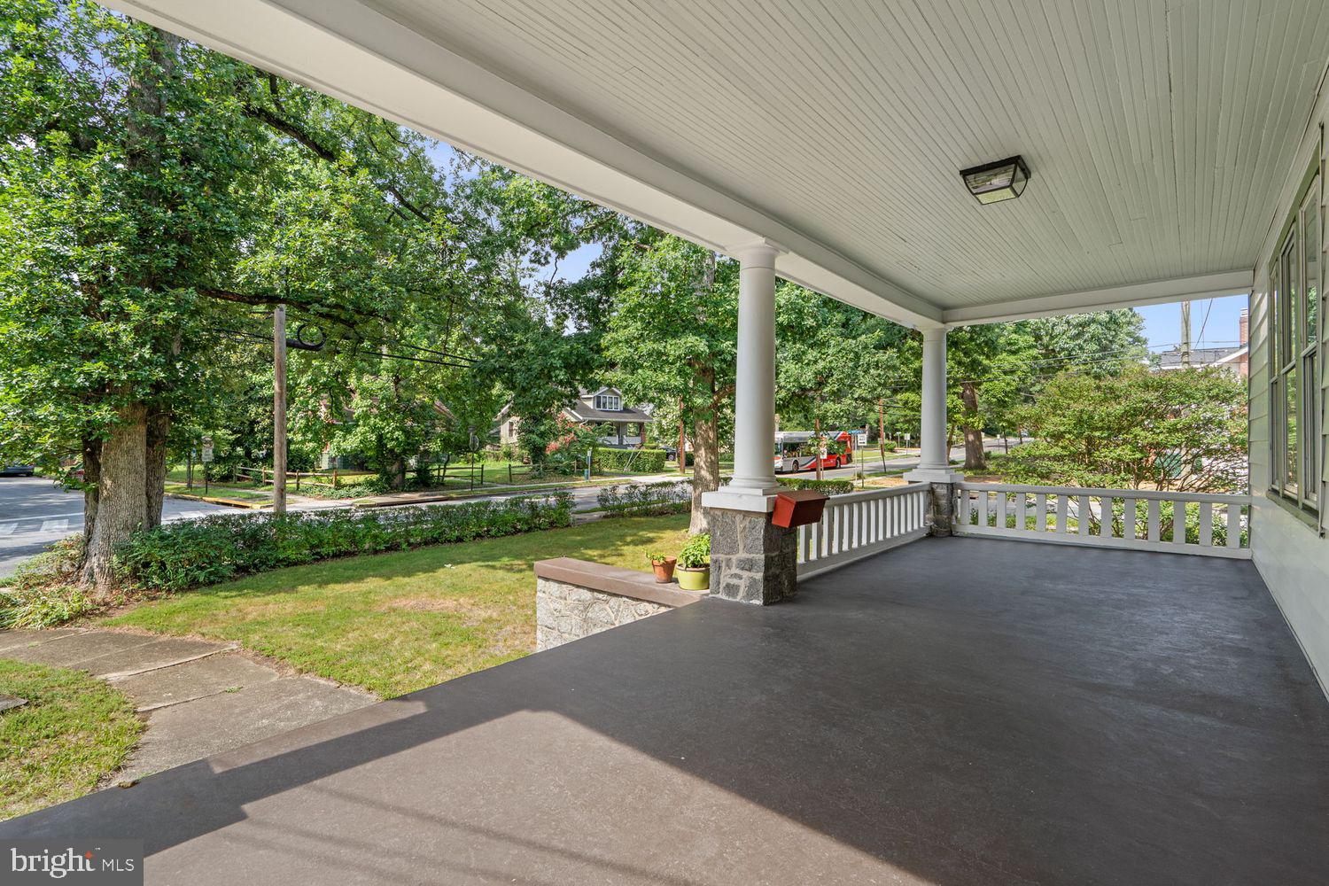 HYATTSVILLE - Residential