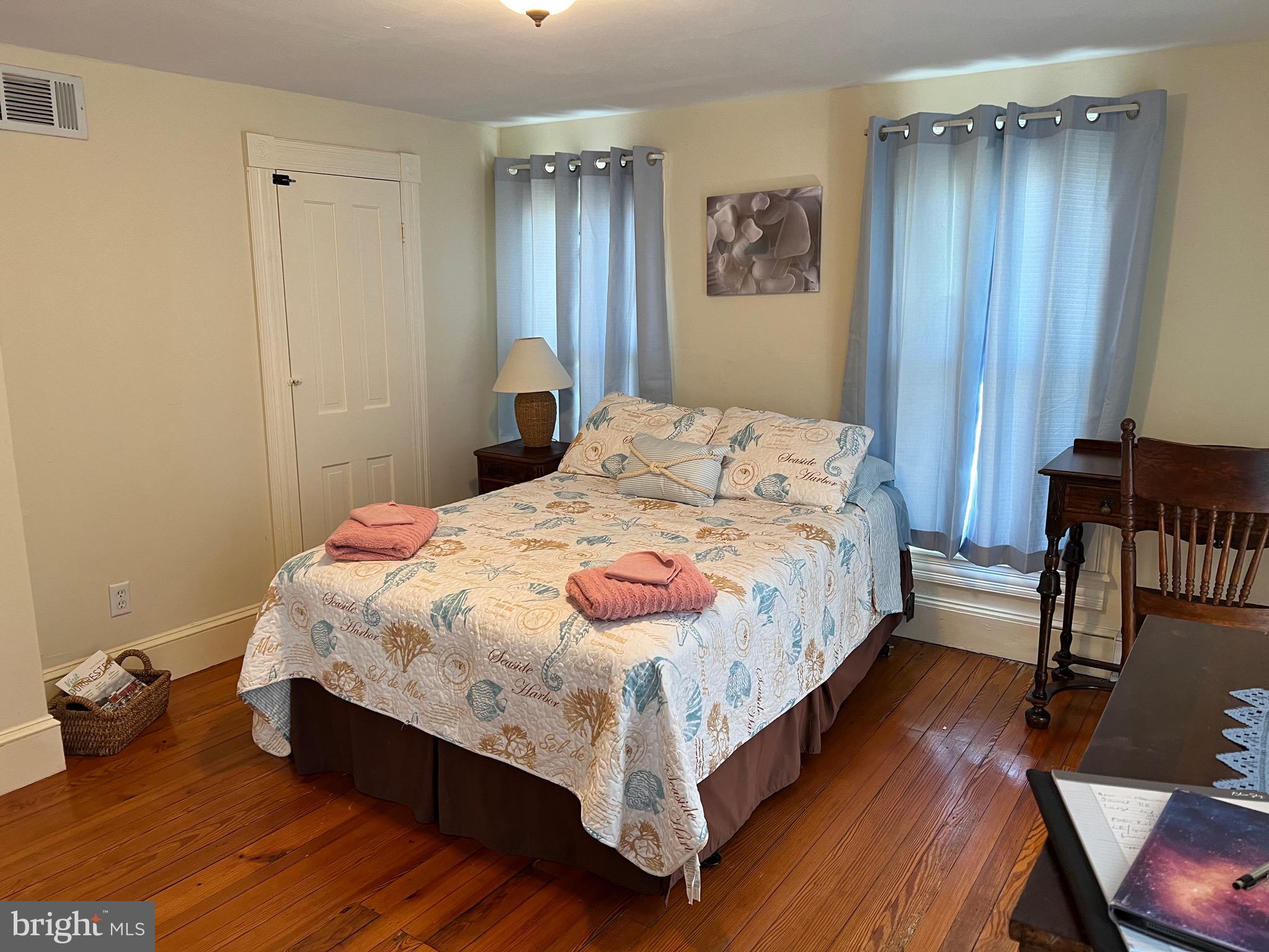 HOOPERS ISLAND - Residential