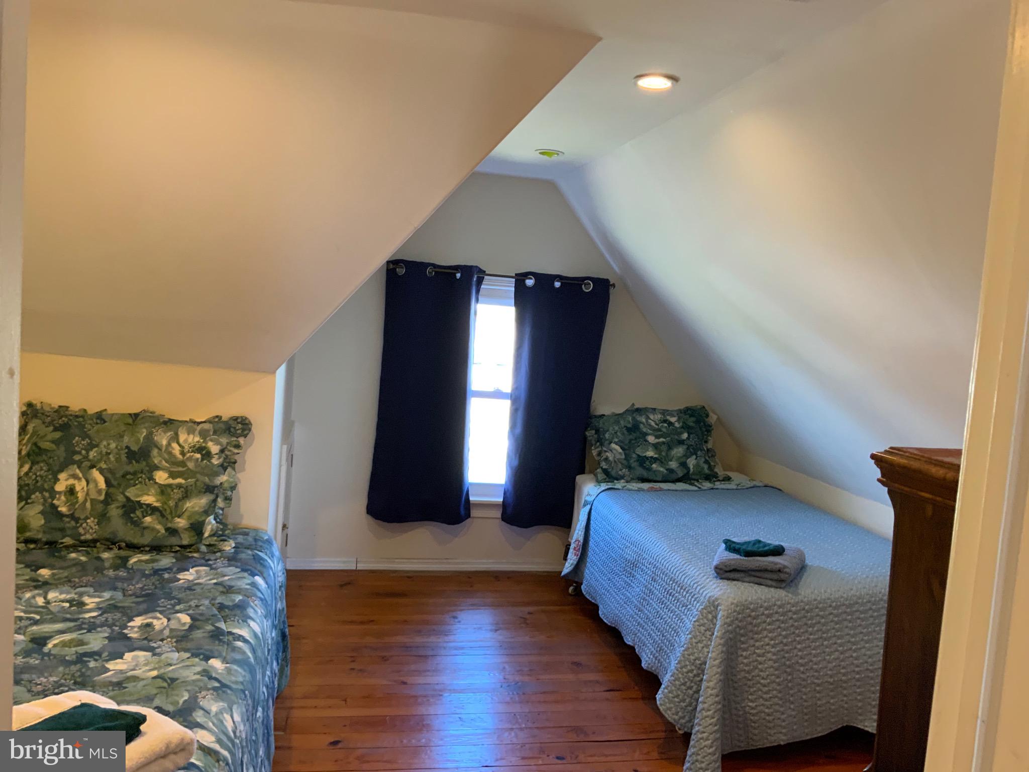 HOOPERS ISLAND - Residential