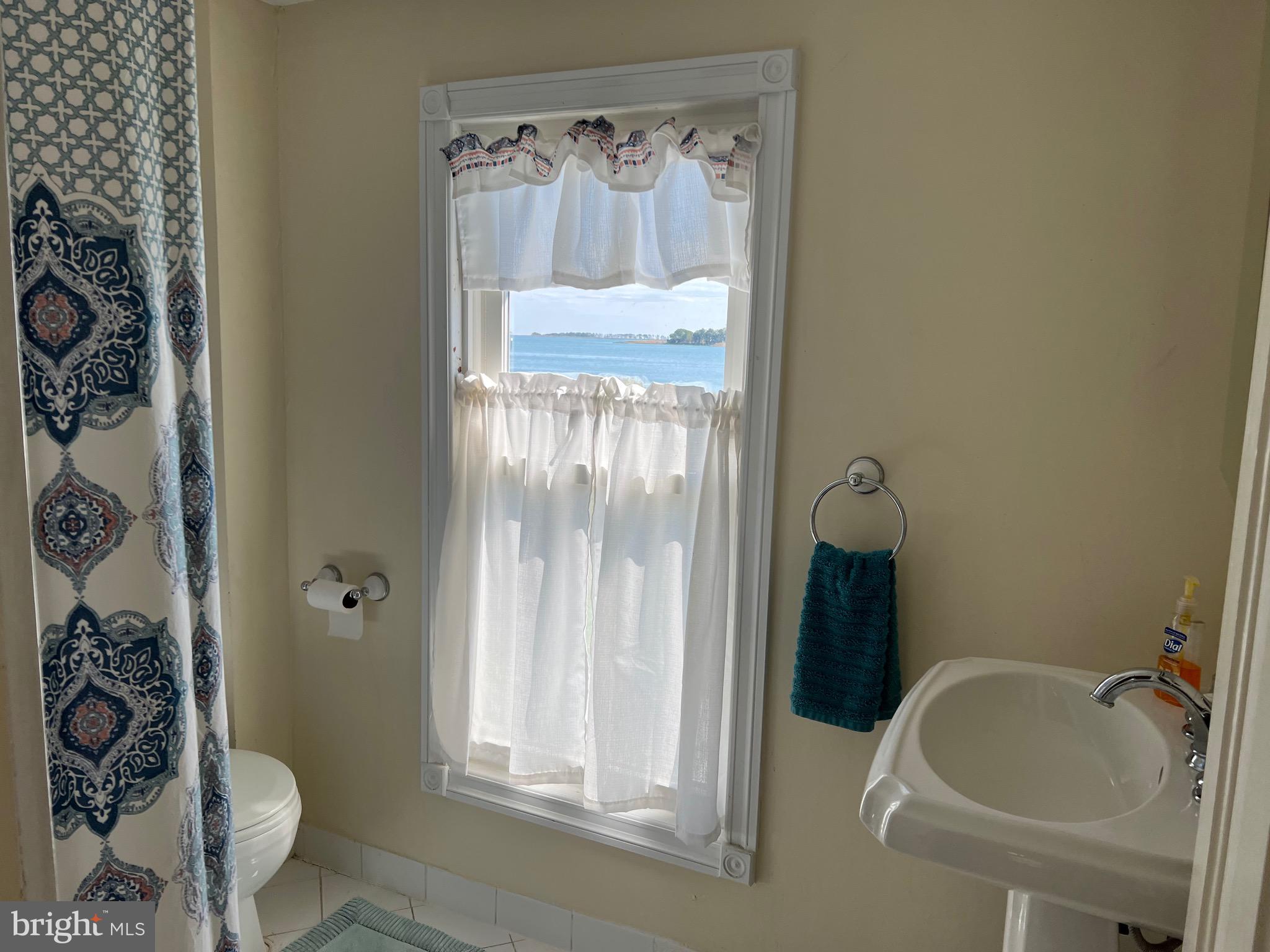 HOOPERS ISLAND - Residential