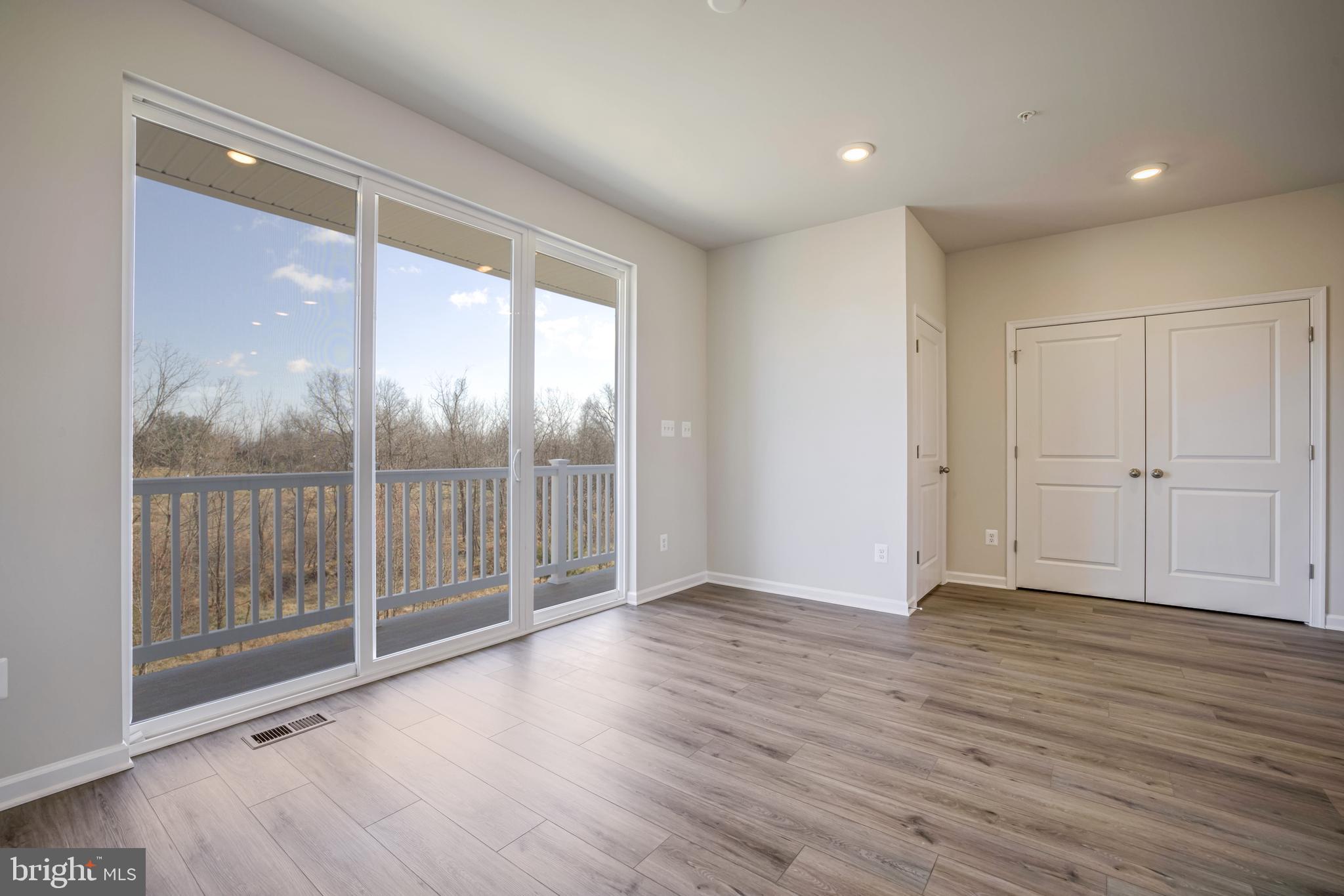 TUSCARORA CREEK - Residential